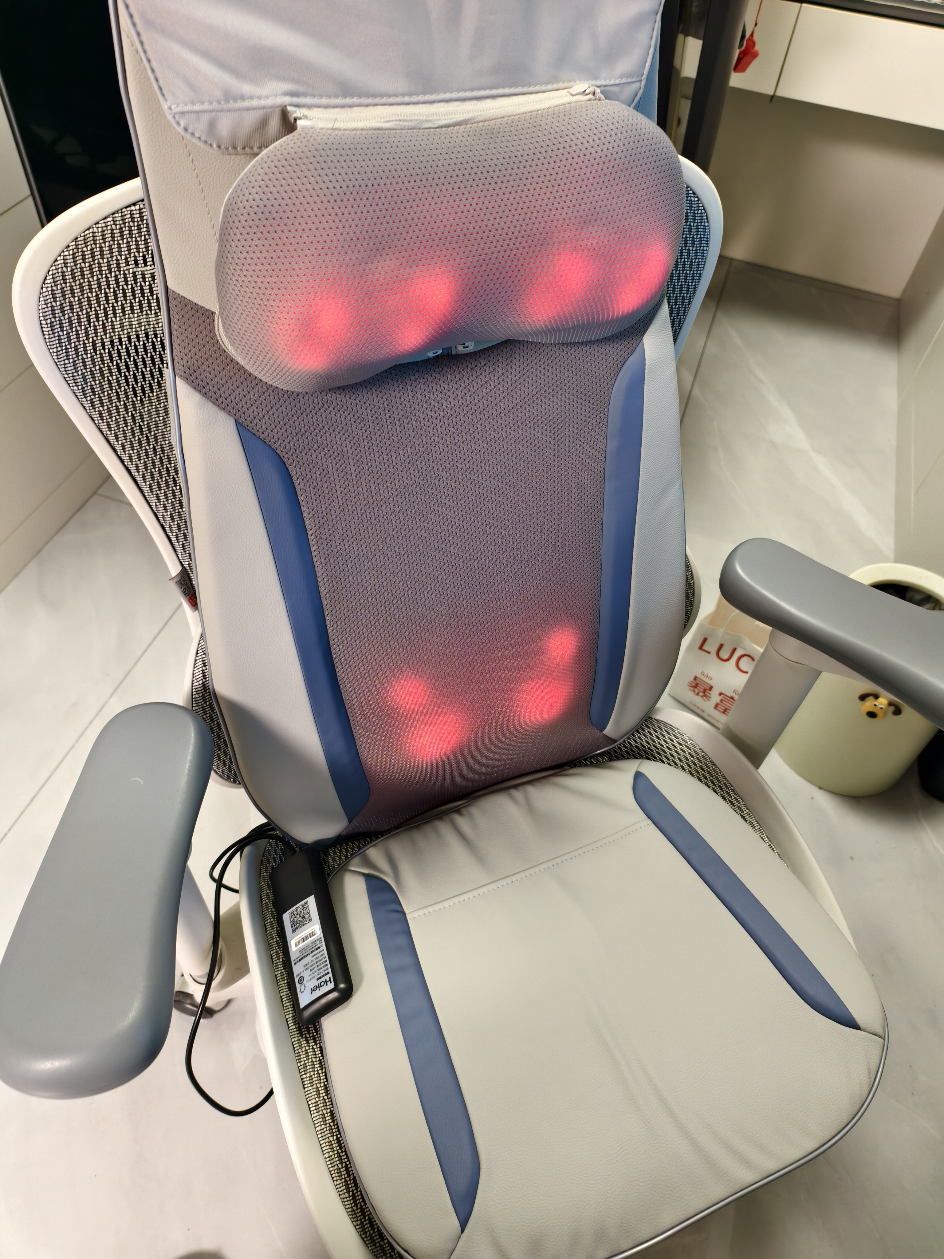海尔（Haier）按摩靠垫按摩仪腰部颈椎一体按摩器肩颈腰背颈部肩膀脖子按摩垫全身躺垫坐垫椅护腰生日礼物男女士 【可拆卸/灰色】双重恒温热敷+正反揉捏+颈背一体 【全背游走】超长按摩行径 实拍图