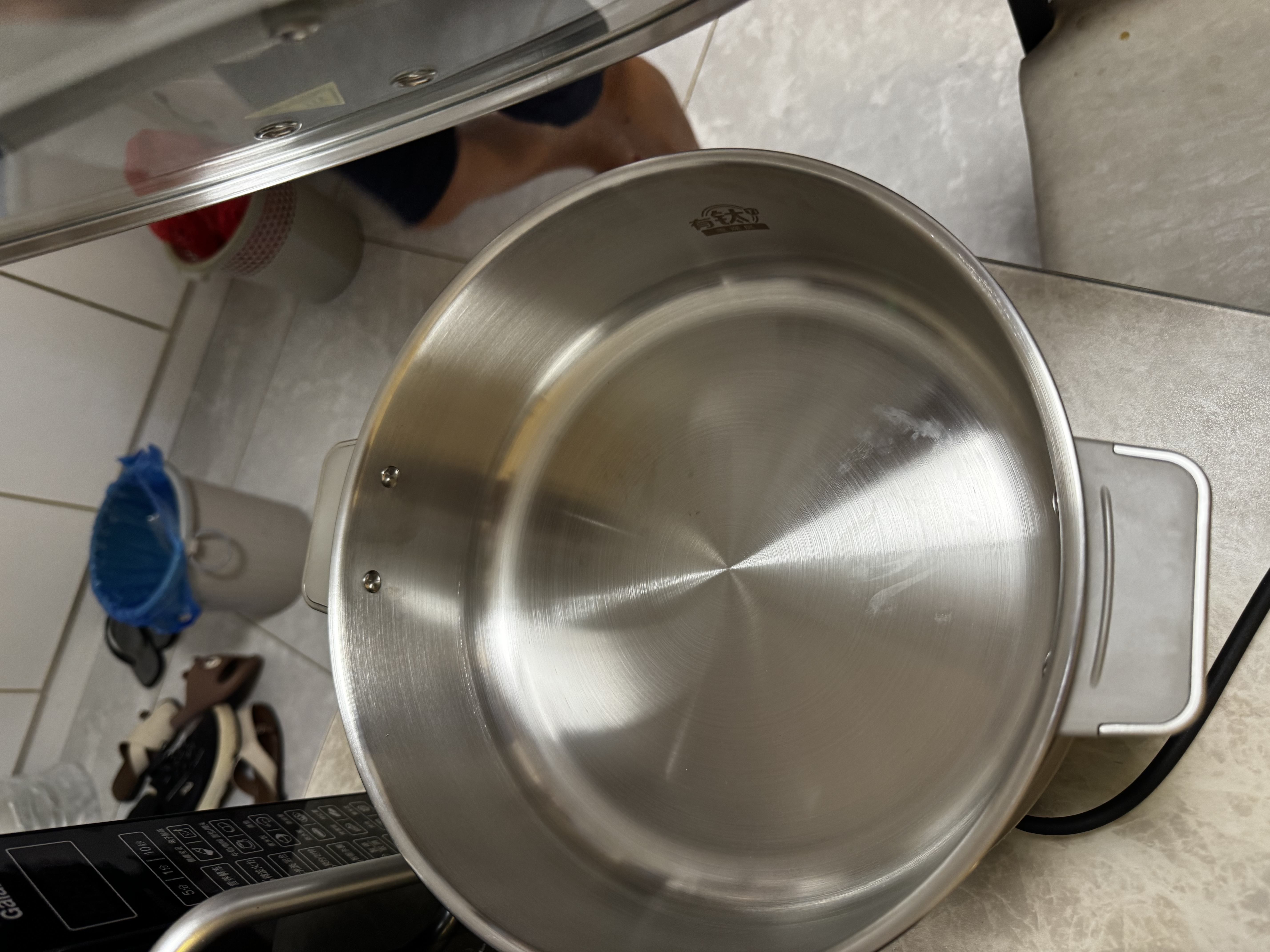 美的电火锅电煮锅26年新款有钛0涂层分体式多功能锅电锅6.5L大容量2000W速沸3-4-5-6-8人用 6.5L HGS30G1Ti 实拍图