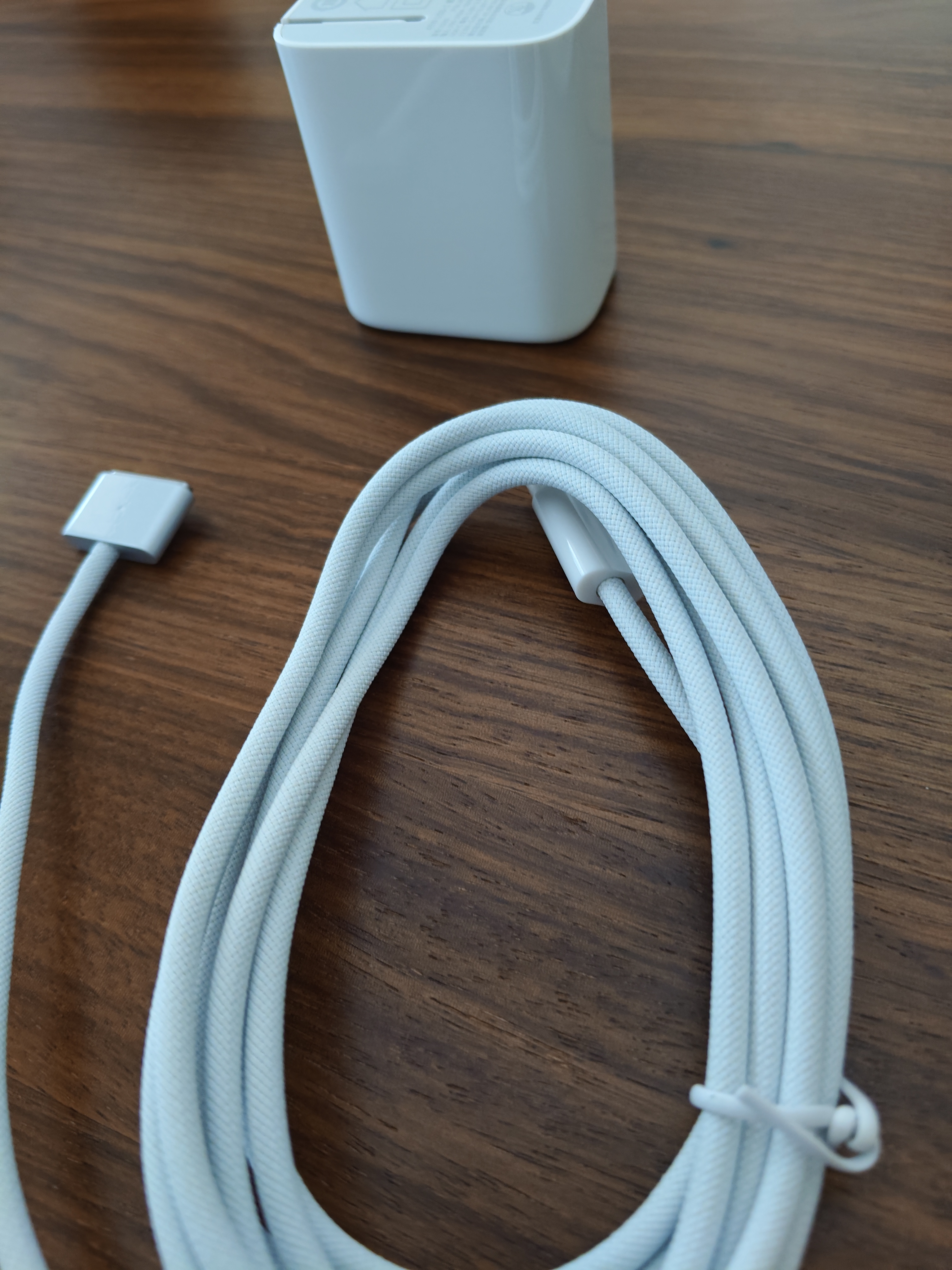 毕亚兹 苹果电脑MacBook Pro充电器线A2442/A2779/A2681笔记本电源适配器USB-C转MagSafe3连接线M2磁吸 实拍图