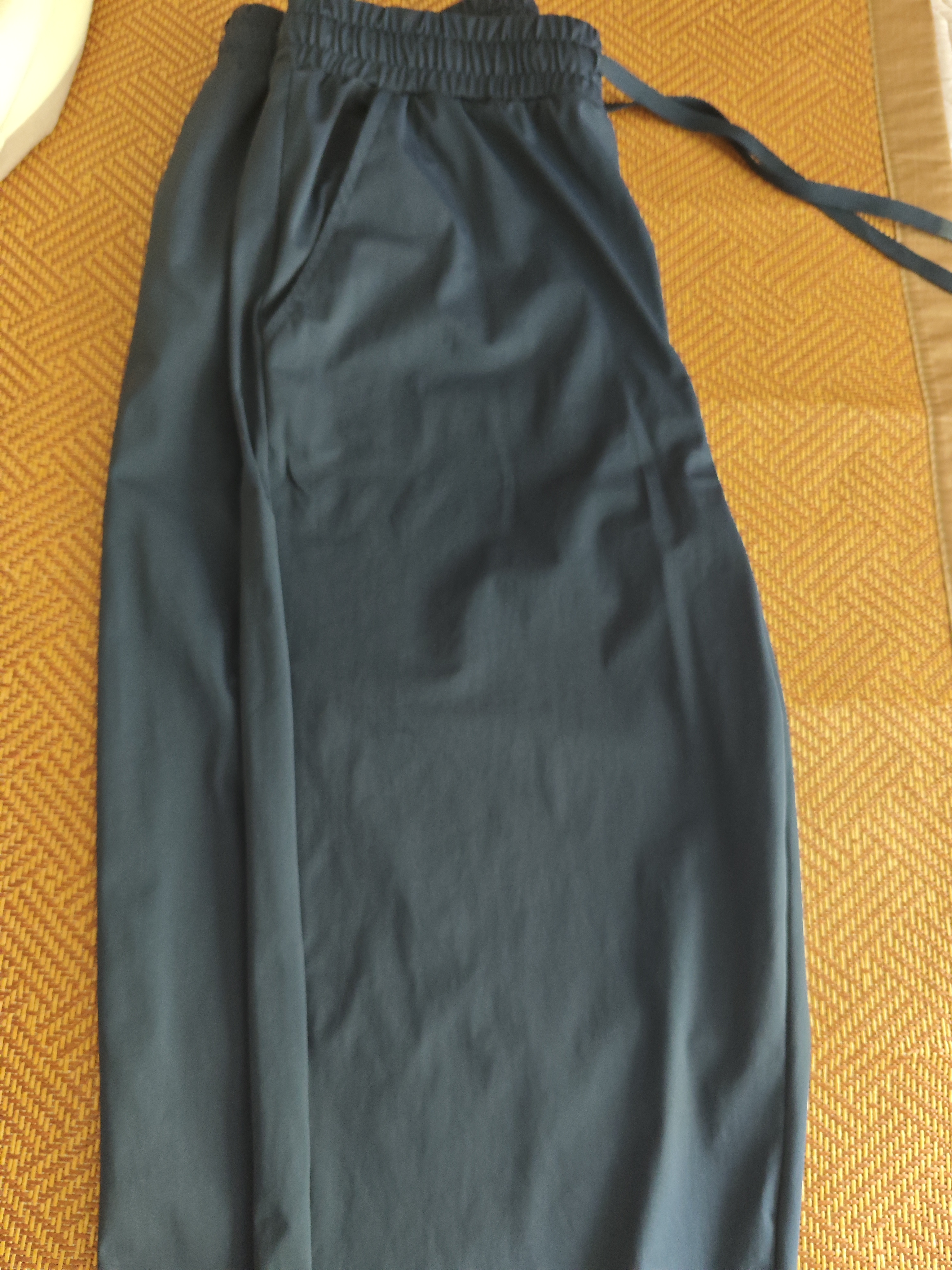 凡客诚品（VANCL）冰丝裤子男夏季宽松透气凉感运动裤男士垂顺直筒九分裤 藏青 L 实拍图