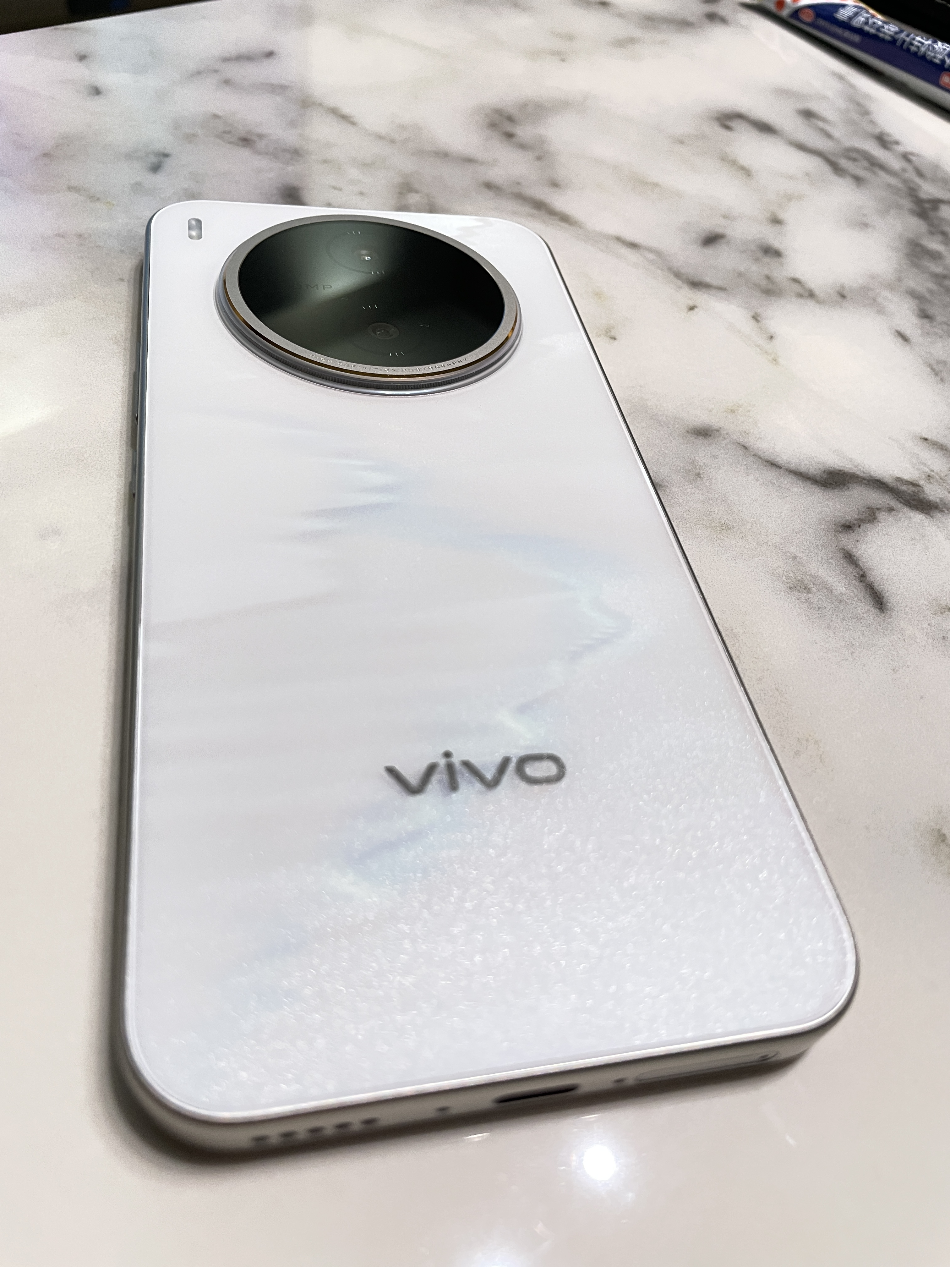 vivo Y600Pro 12GB+512GB 浮光金 10200mAh耐超低温蓝海电池 耐久抗摔防水 寰宇增强通信3.0  AI手机 实拍图