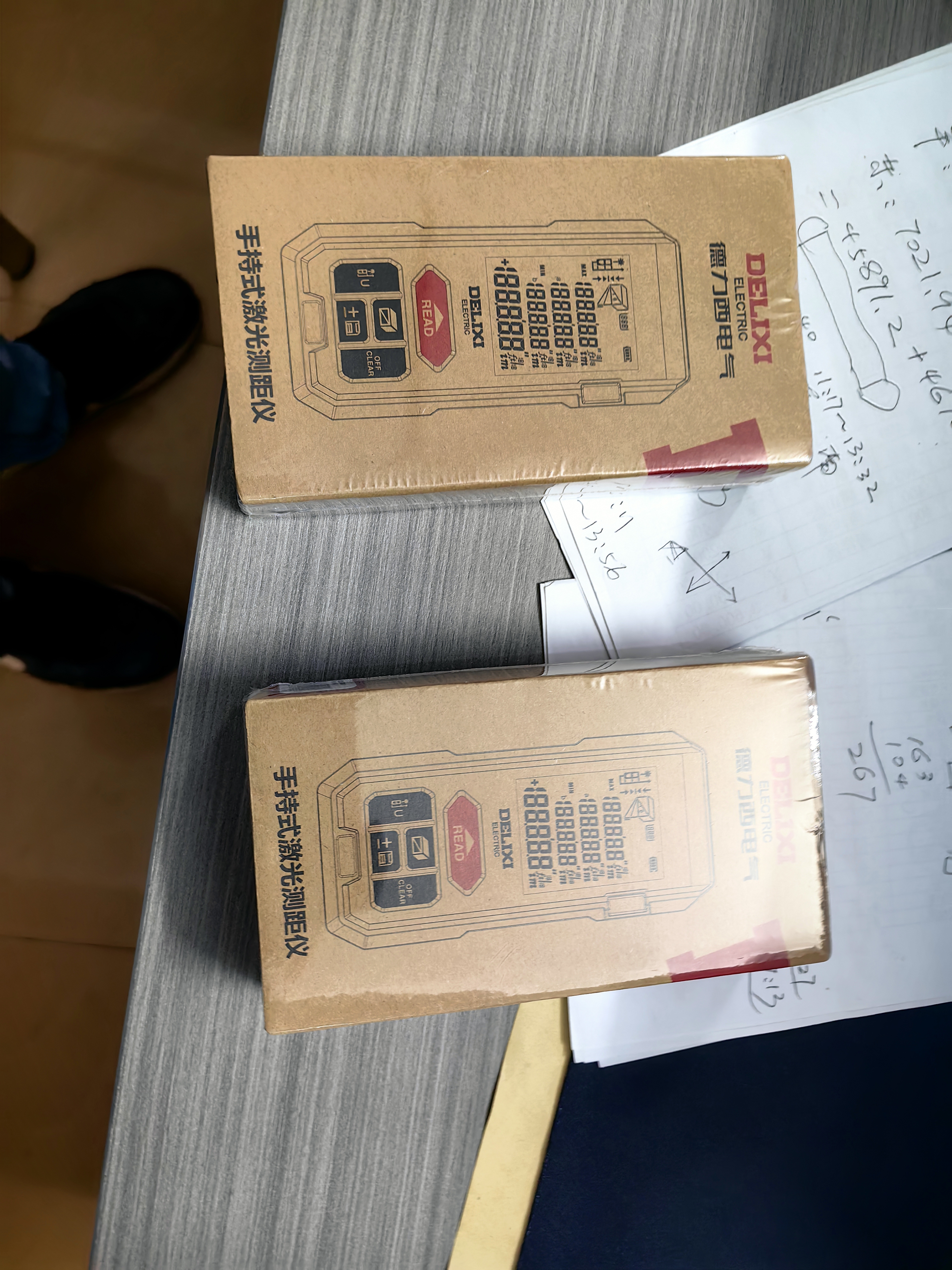 德力西电气（DELIXI ELECTRIC）测距仪红外线激光尺手持毫米高精度电子尺家用量房仪设计师款100m 实拍图