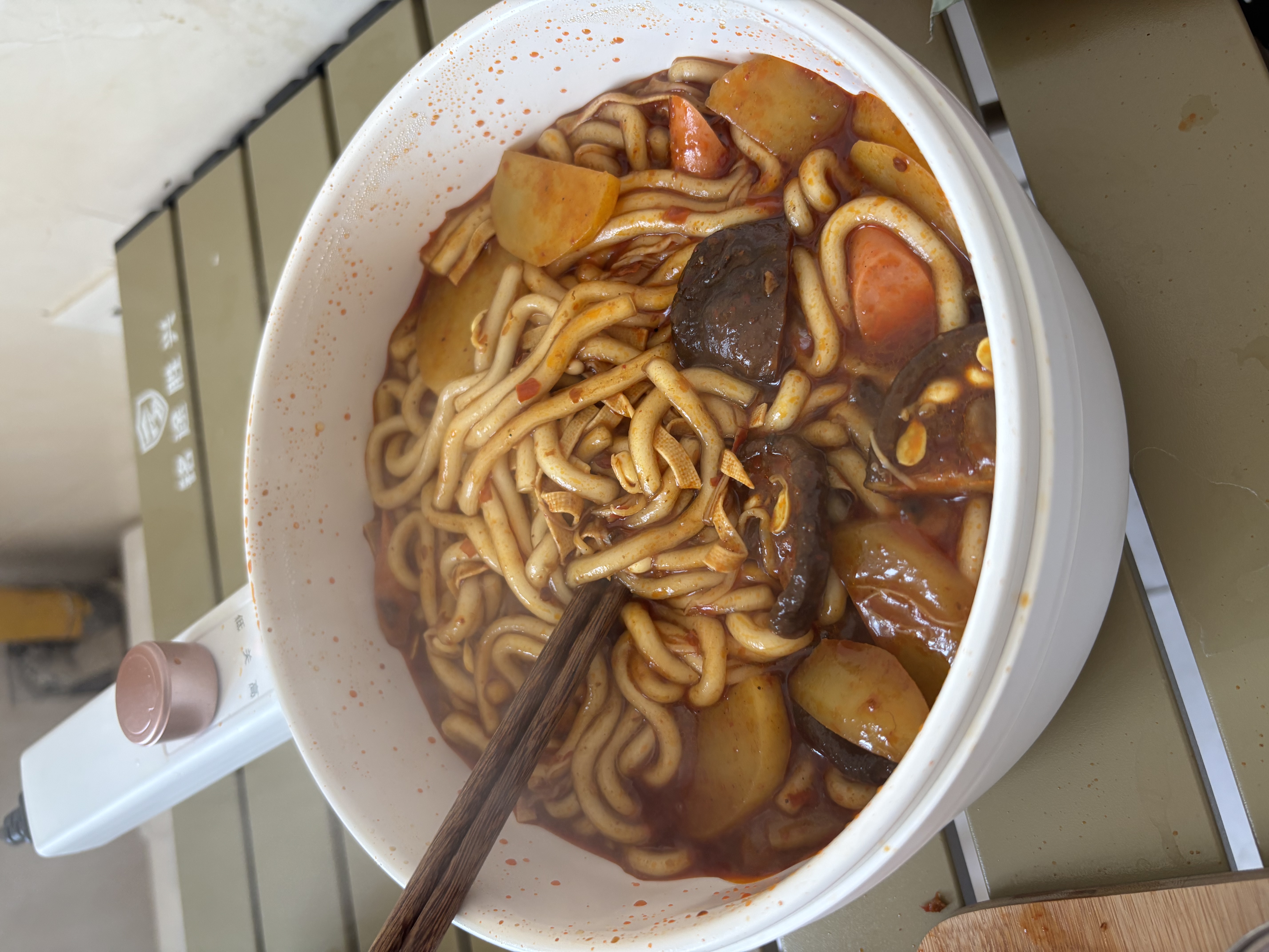小熊（Bear）电煮锅 小电锅 电蒸锅 长柄 宿舍小锅 多功能锅辅食锅 学生泡面电煮锅小型1-2人P16M2 1.6L配蒸笼 实拍图