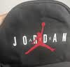 Jordan 儿童双肩包大容量旅行包学生书包运动双肩包HF1791-011黑MISC 实拍图