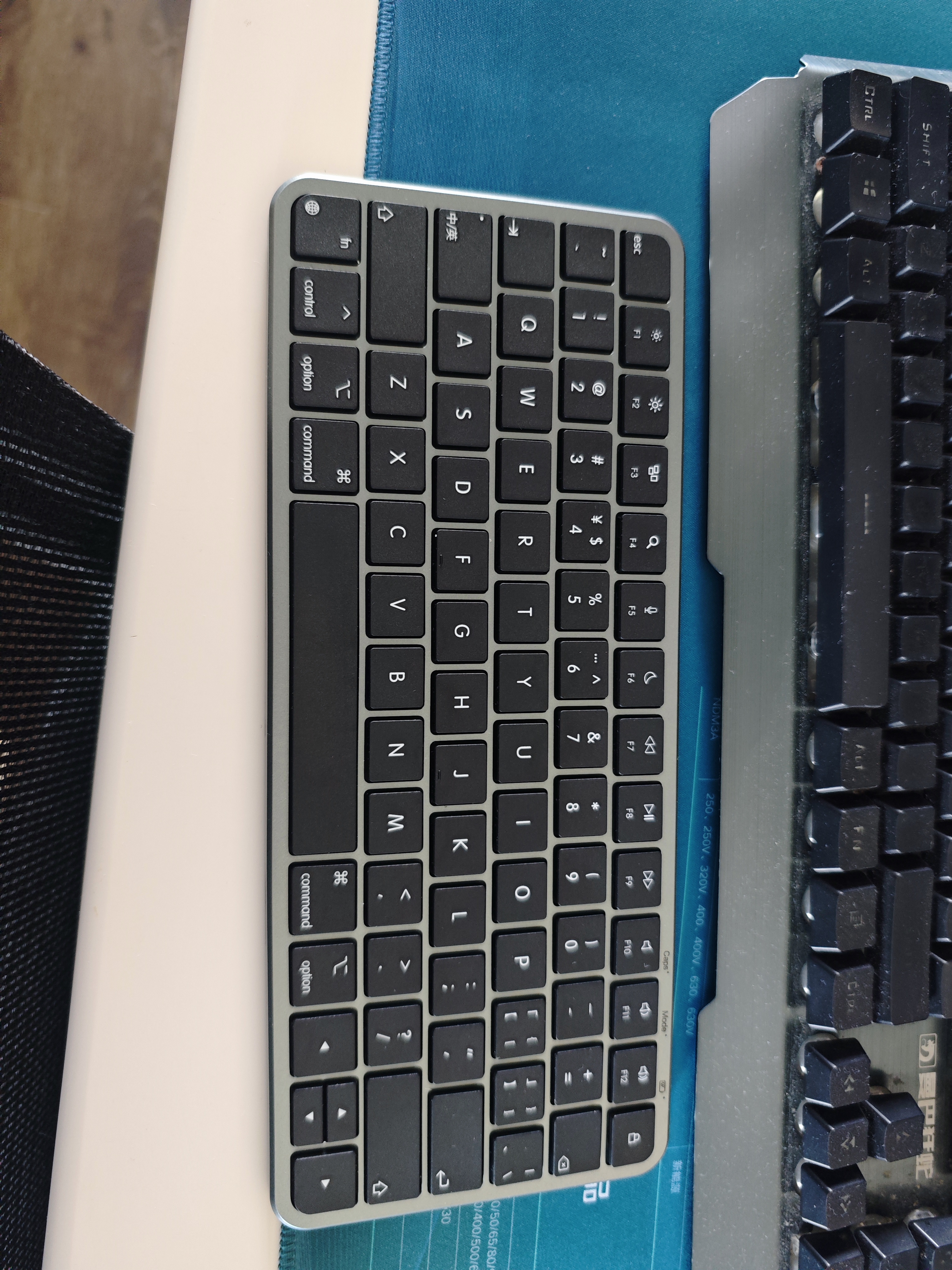天际流【2026全新顶配】苹果妙控键盘ipad平板Macbook pro/air/5/6/7无线蓝牙电脑台式办公笔记本 【苹果黑】1:1键位 |原版全功能 |轻薄便携 超薄1:1 | 全设备兼容 |  实拍图
