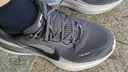 耐克NIKE男子跑步鞋减震 迈柔VOMERO 18 运动鞋HM6803-215黑灰 42.5 实拍图