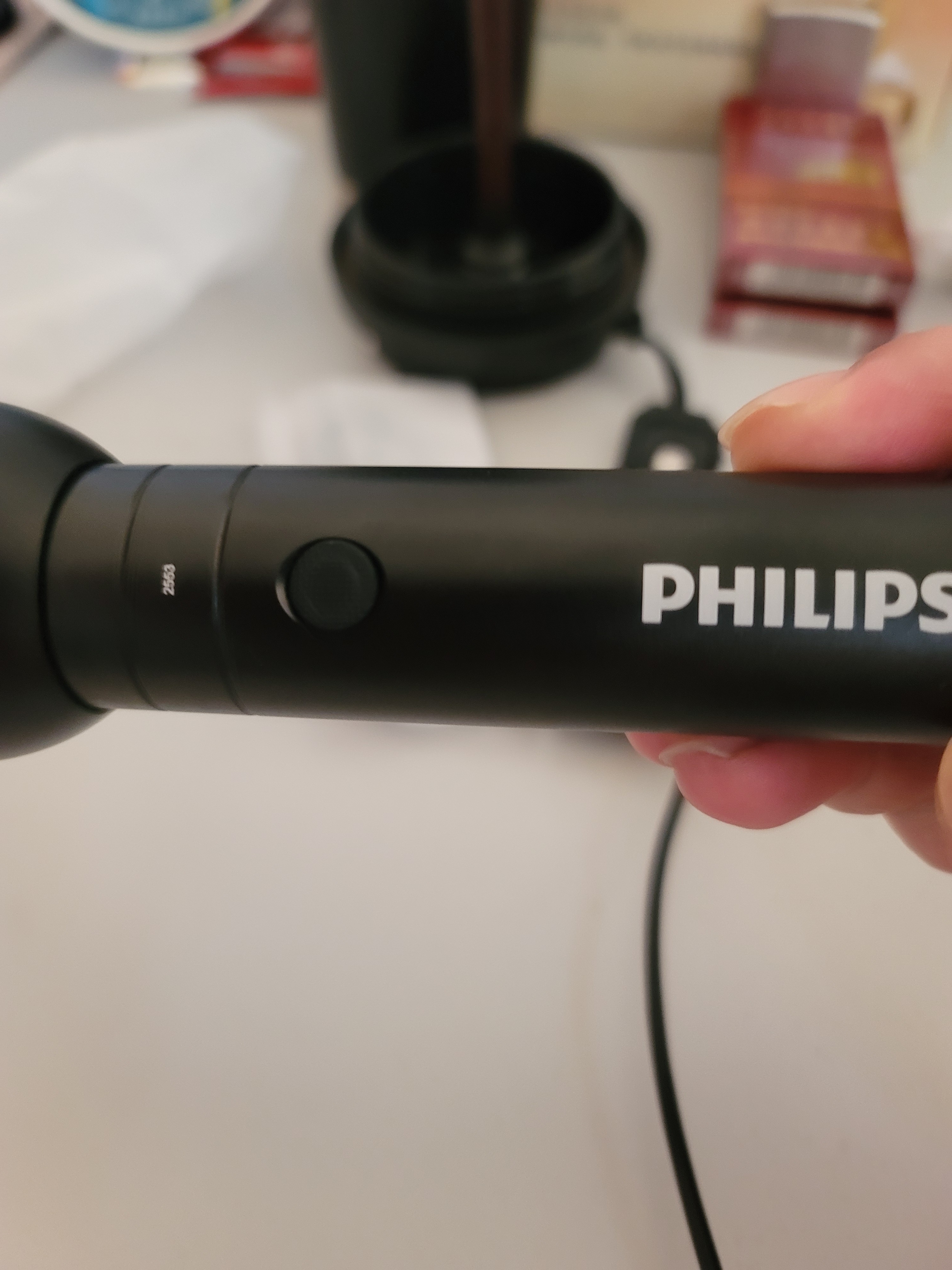 飞利浦（PHILIPS）手电筒强光远射超长续航露营灯超亮变焦激光充电便携应急SFL8168 实拍图