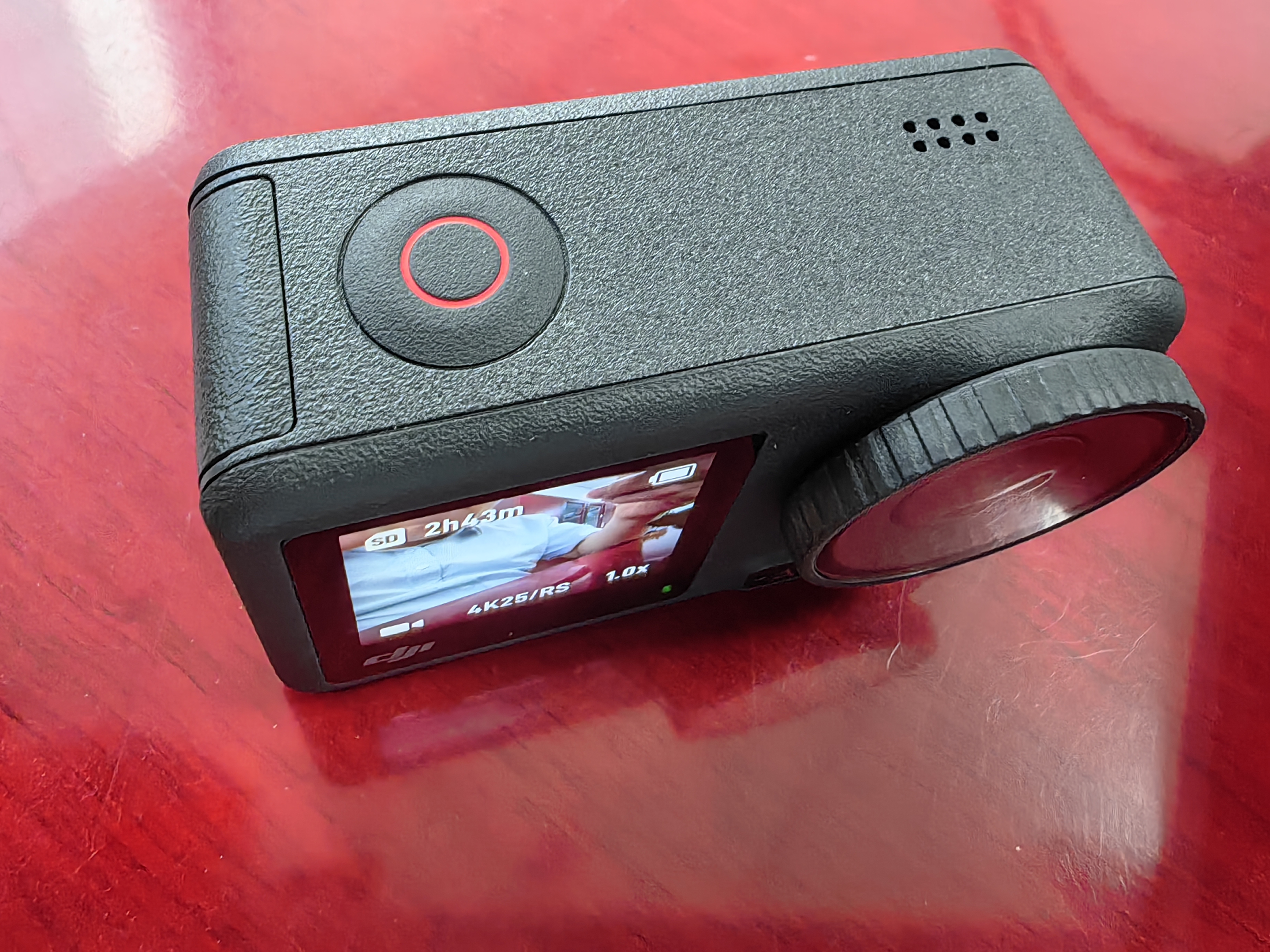 大疆（DJI）Osmo Action 4 灵眸运动相机 摩托车骑行滑雪潜水户外vlog相机 OA4防抖拍摄 标准套装 官方标配（机身无内置存储） 标配（不含随心换） 实拍图