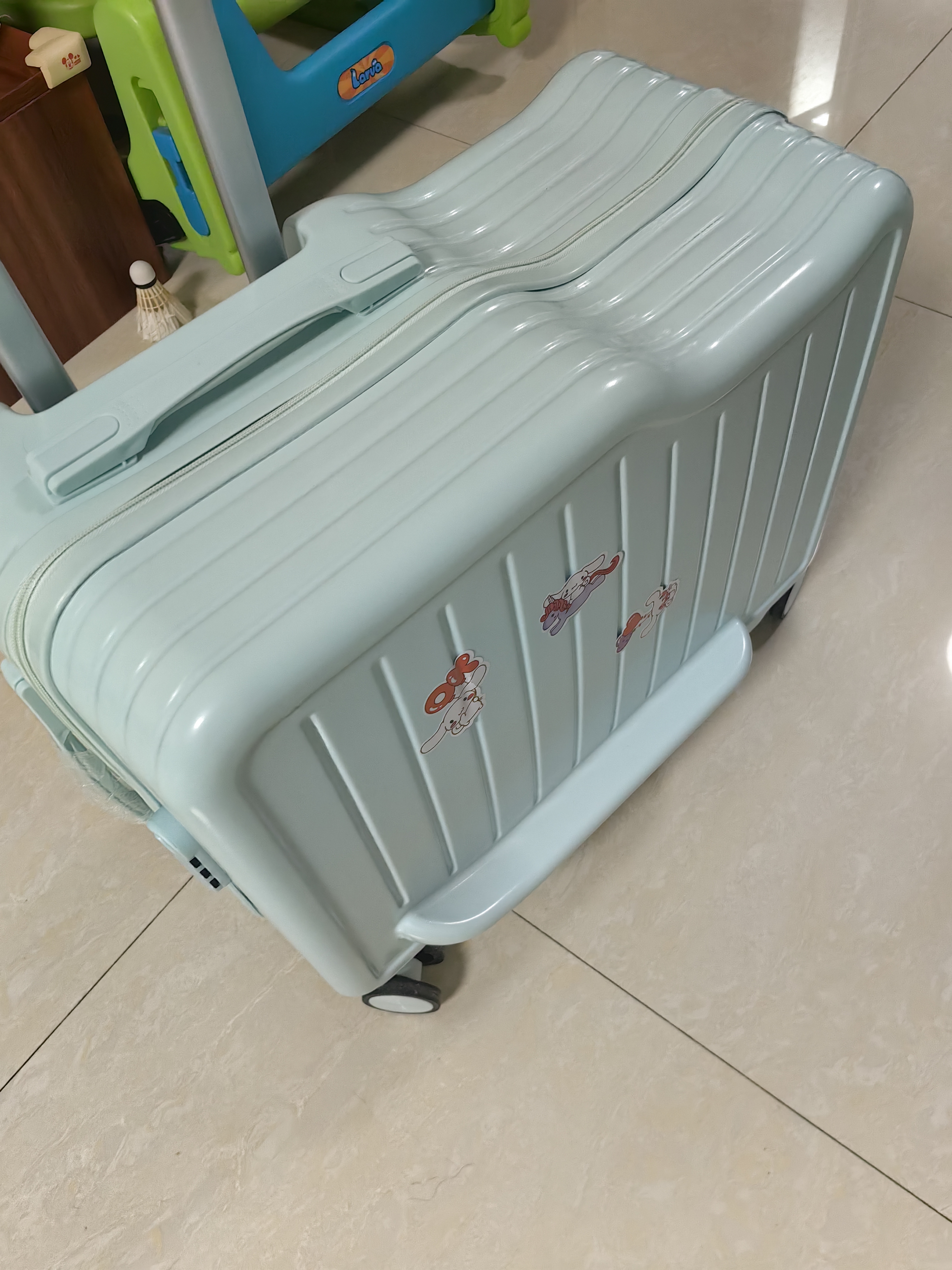 京严儿童行李箱可骑可坐小型登机行李箱拉杆箱可上飞机旅行箱学生皮箱 薄荷蓝【升级六轮+杯架+可乘骑】 22英寸 ｜【升级大容量高配版】 实拍图