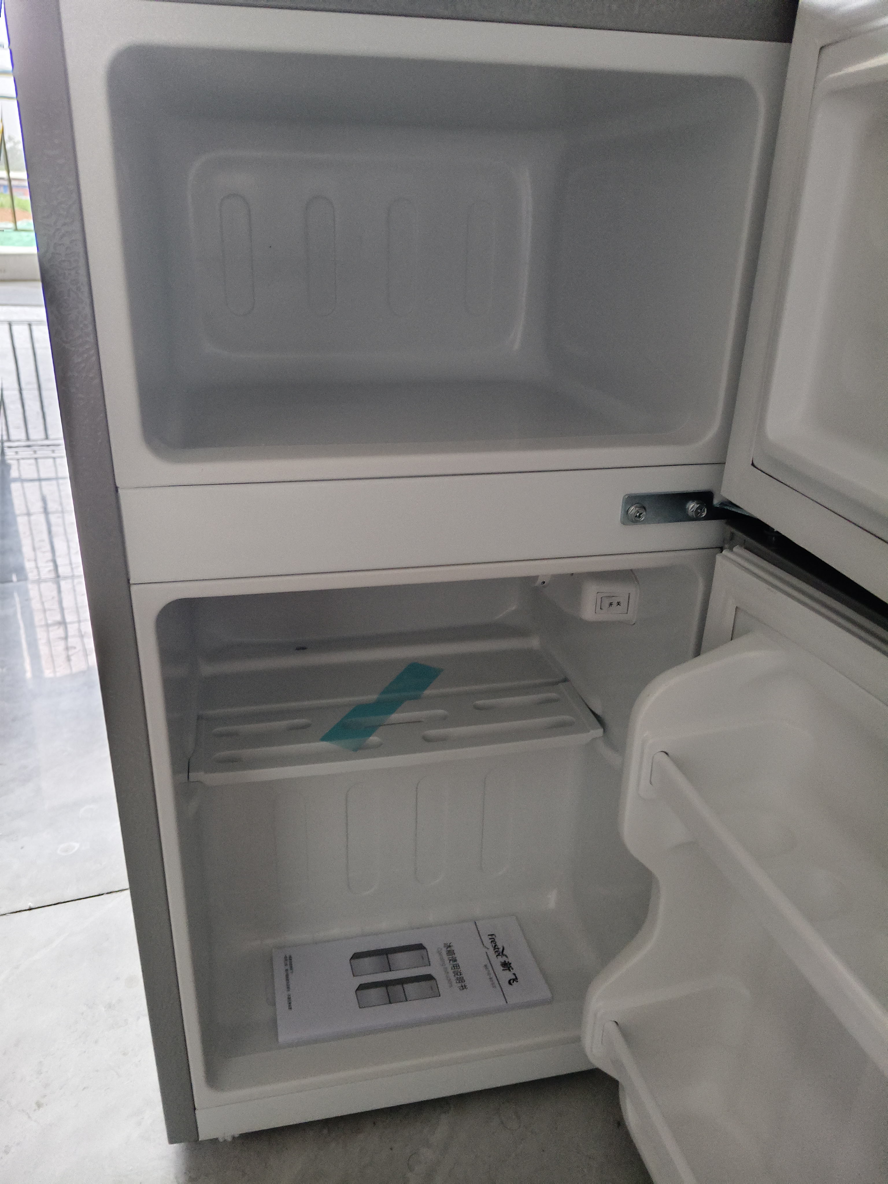 新飞冰箱小型租房用 一级能效冷 藏冷冻两用1-2人家用小冰箱 出租房双门电冰箱办公室两门 26年升级 58A一级能效【高性价比】银 实拍图