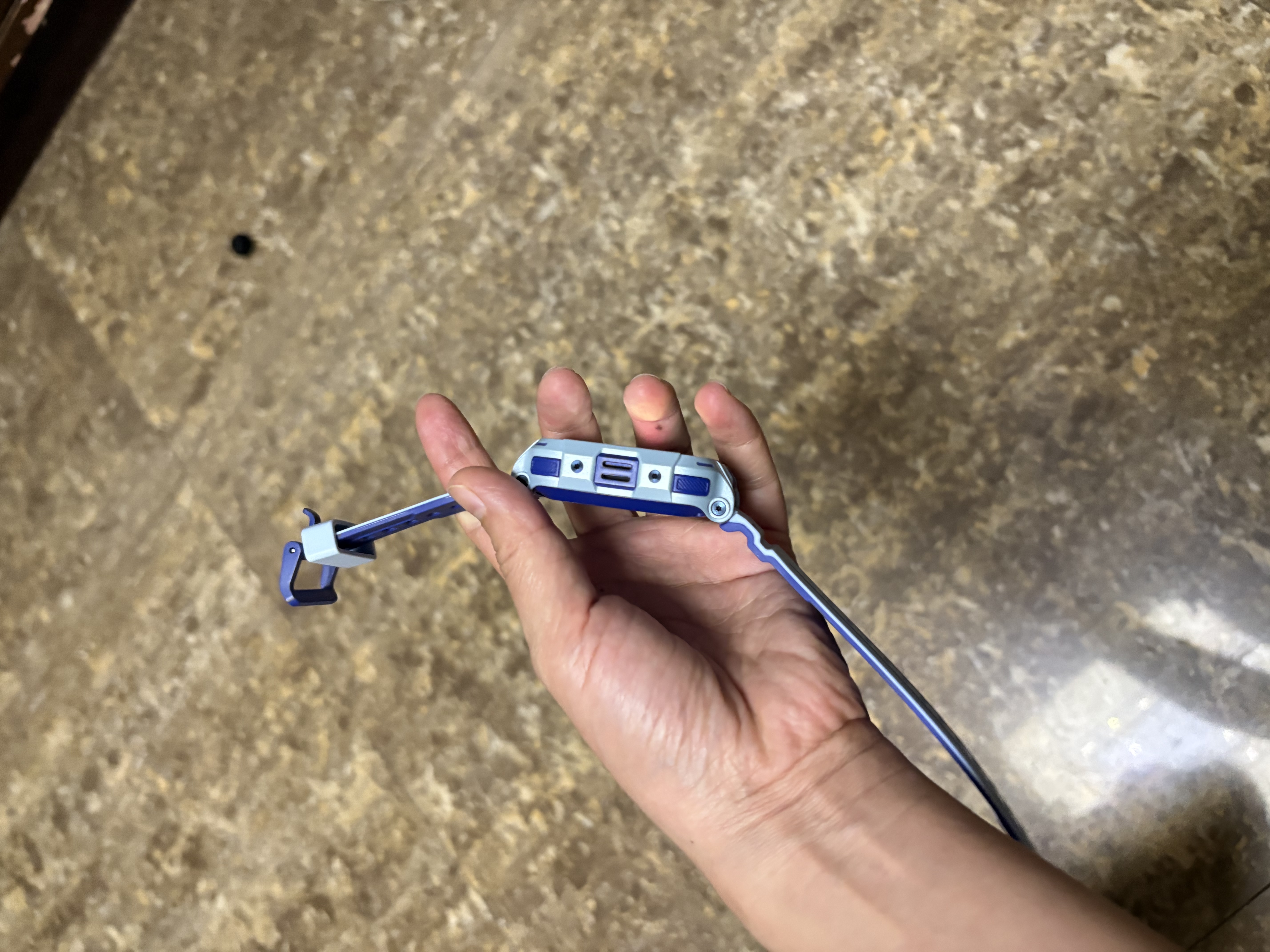 360儿童电话手表11XAI高清双摄防水GPS定位长续航4G全网通视频通话可插卡学生初中男女手表蓝 实拍图