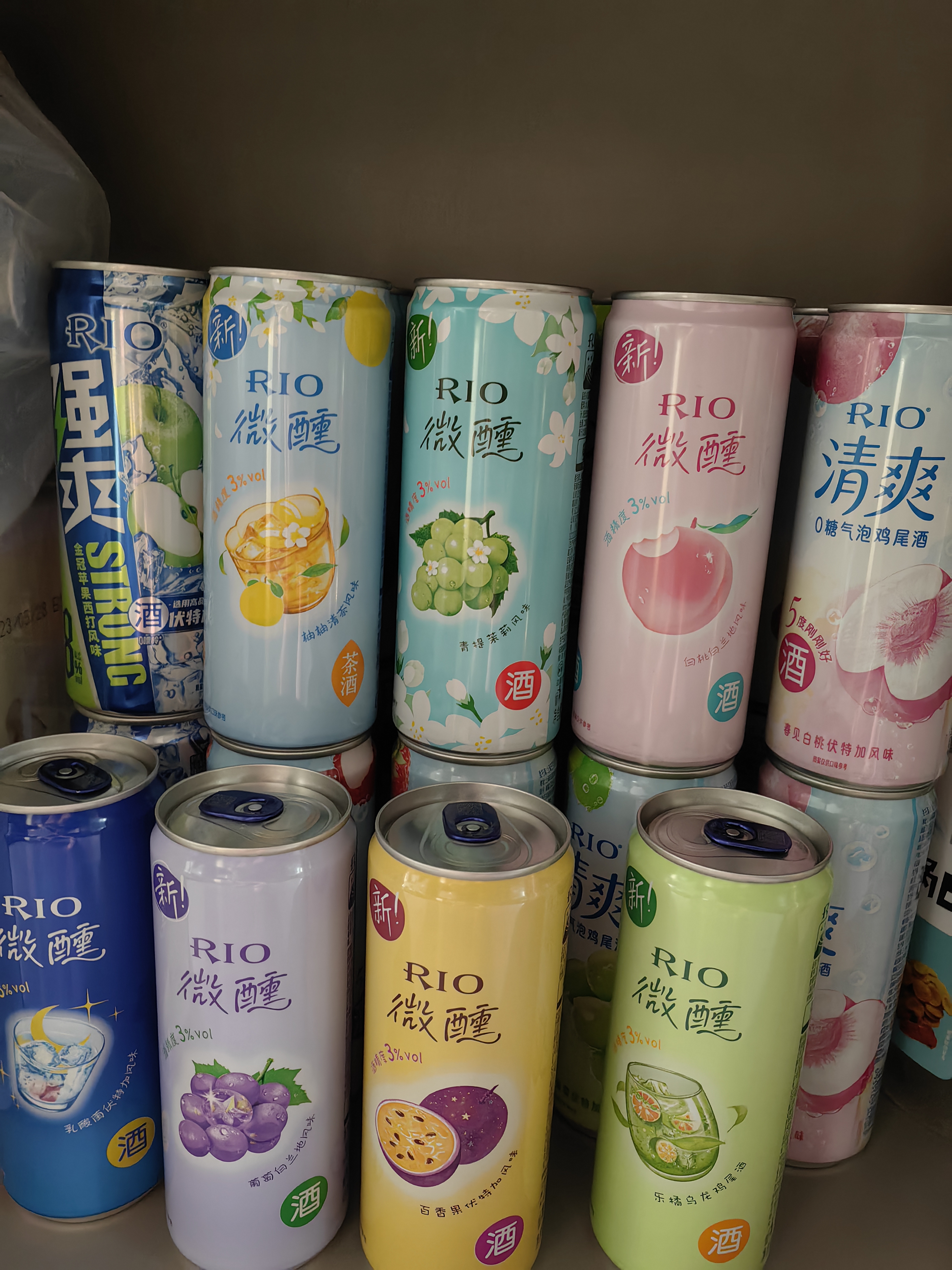 锐澳（RIO）预调 鸡尾酒 冰饮果酒 微醺清爽强爽组合装 330ml*24罐口味随机 实拍图