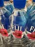斐泉（fiji）天然矿泉水330ml*6瓶 整包斐济原装进口高端会议用水 实拍图