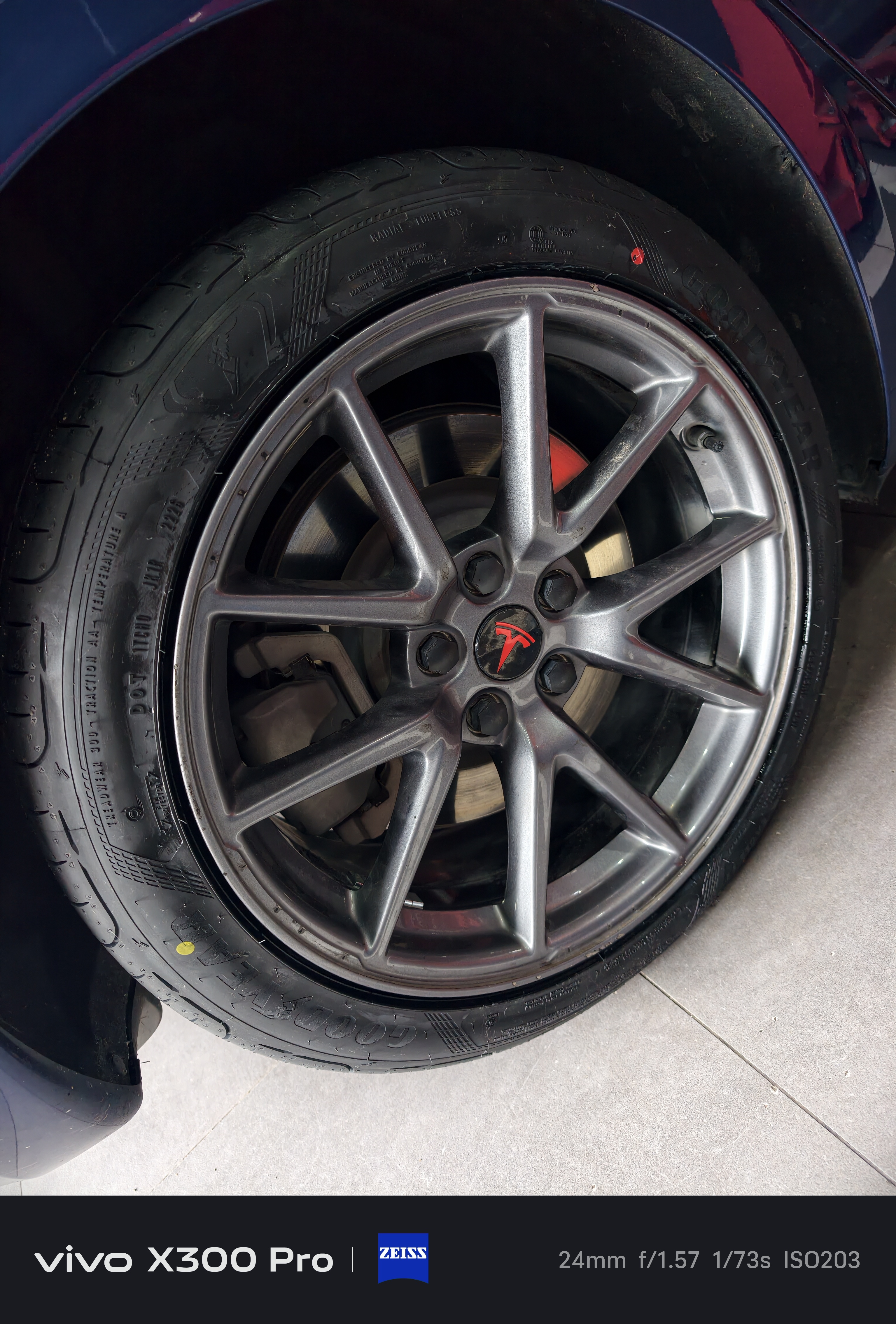 固特异（Goodyear）静音棉轮胎235/45R18 98W SCT鹰驰F1 酷跑 适配Model 3 御乘升级 实拍图