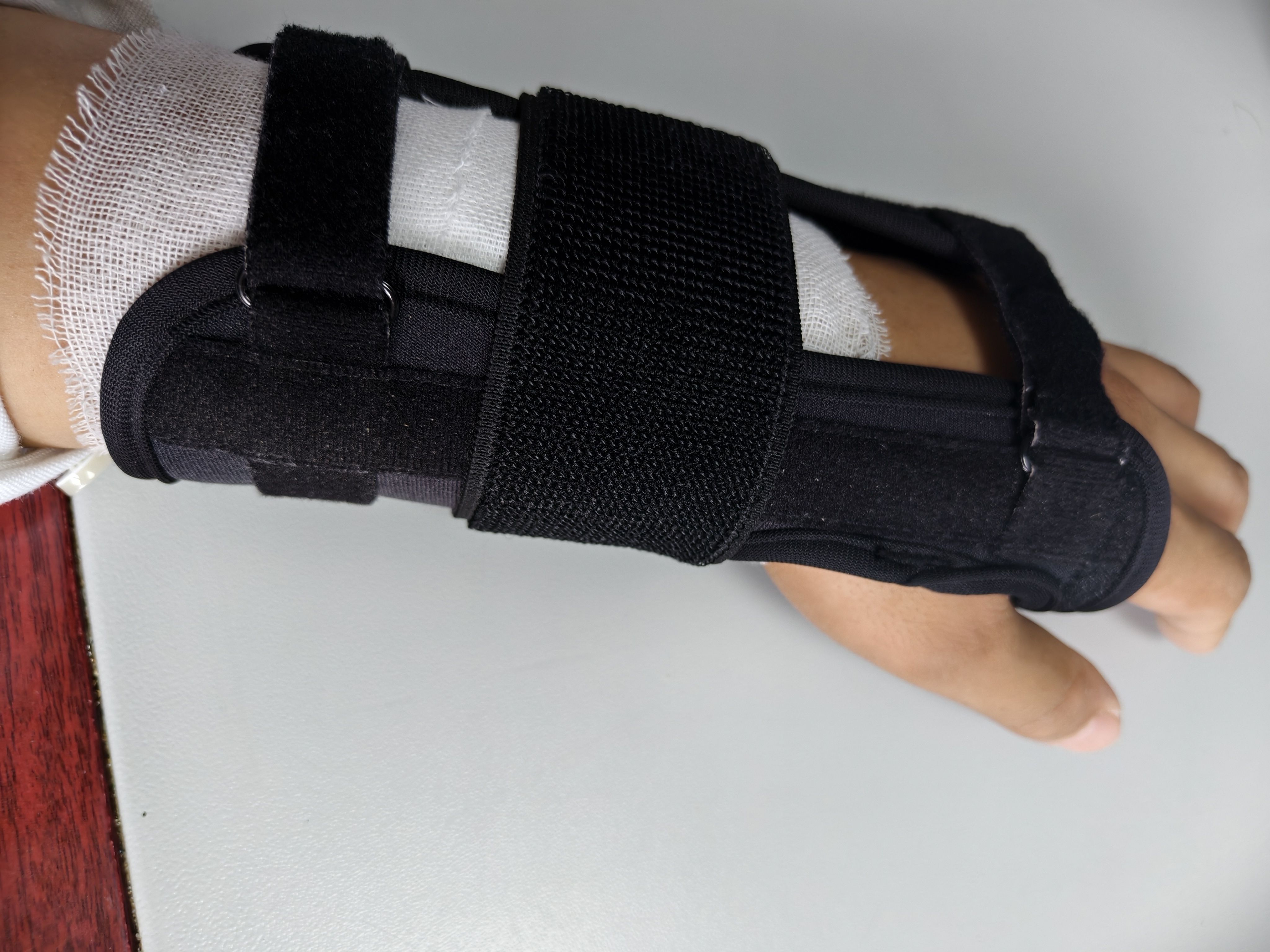 京东京造W500医用级腕关节固定护腕防扭伤骨折支具男女手腕韧带拉伤护具 实拍图