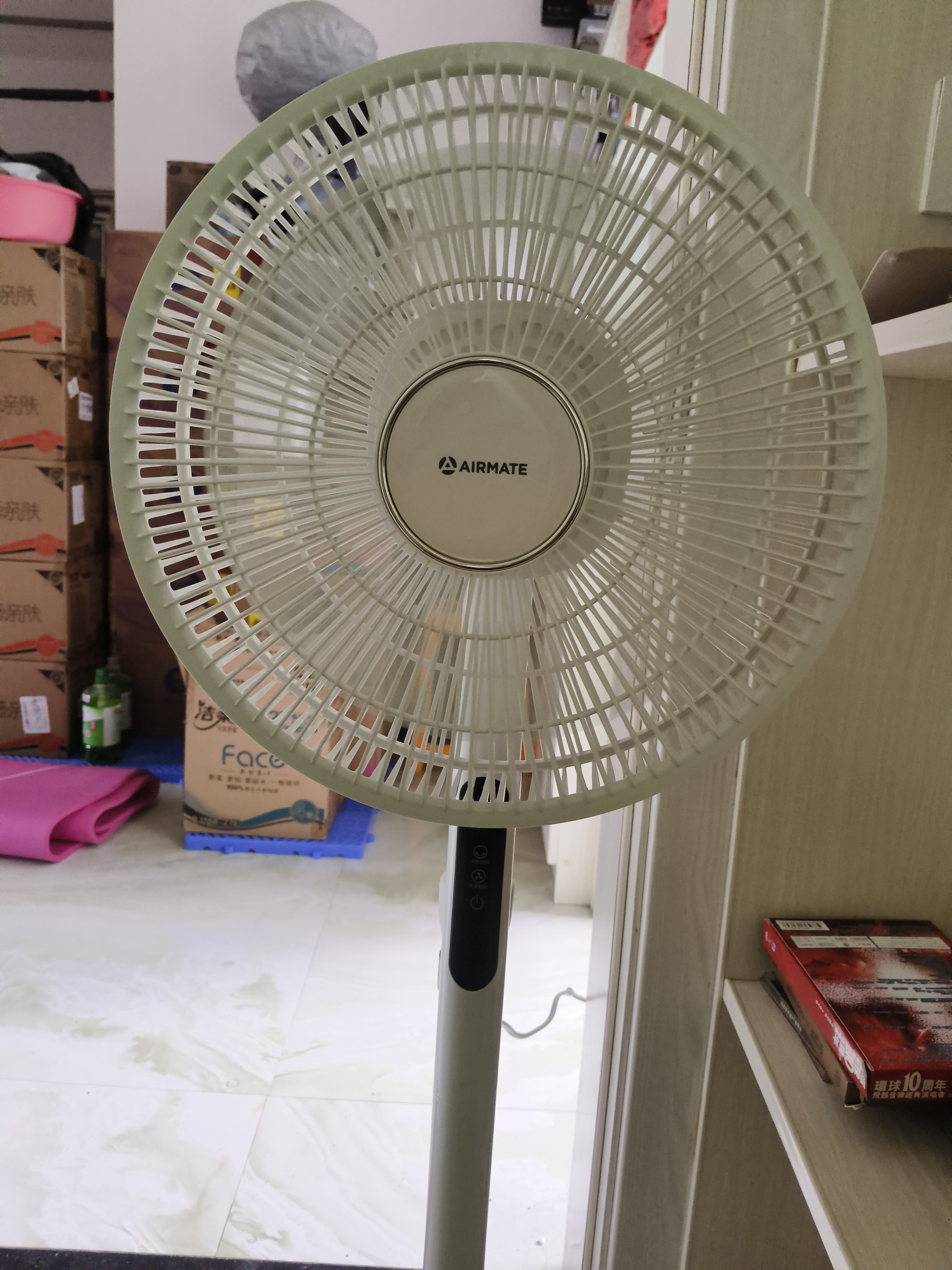 艾美特（AIRMATE）【轻语系列】电风扇安静卧室一级能效落地扇轻音家用直流变频大风力台立式节能遥控全屋驱蚊循环扇 实拍图