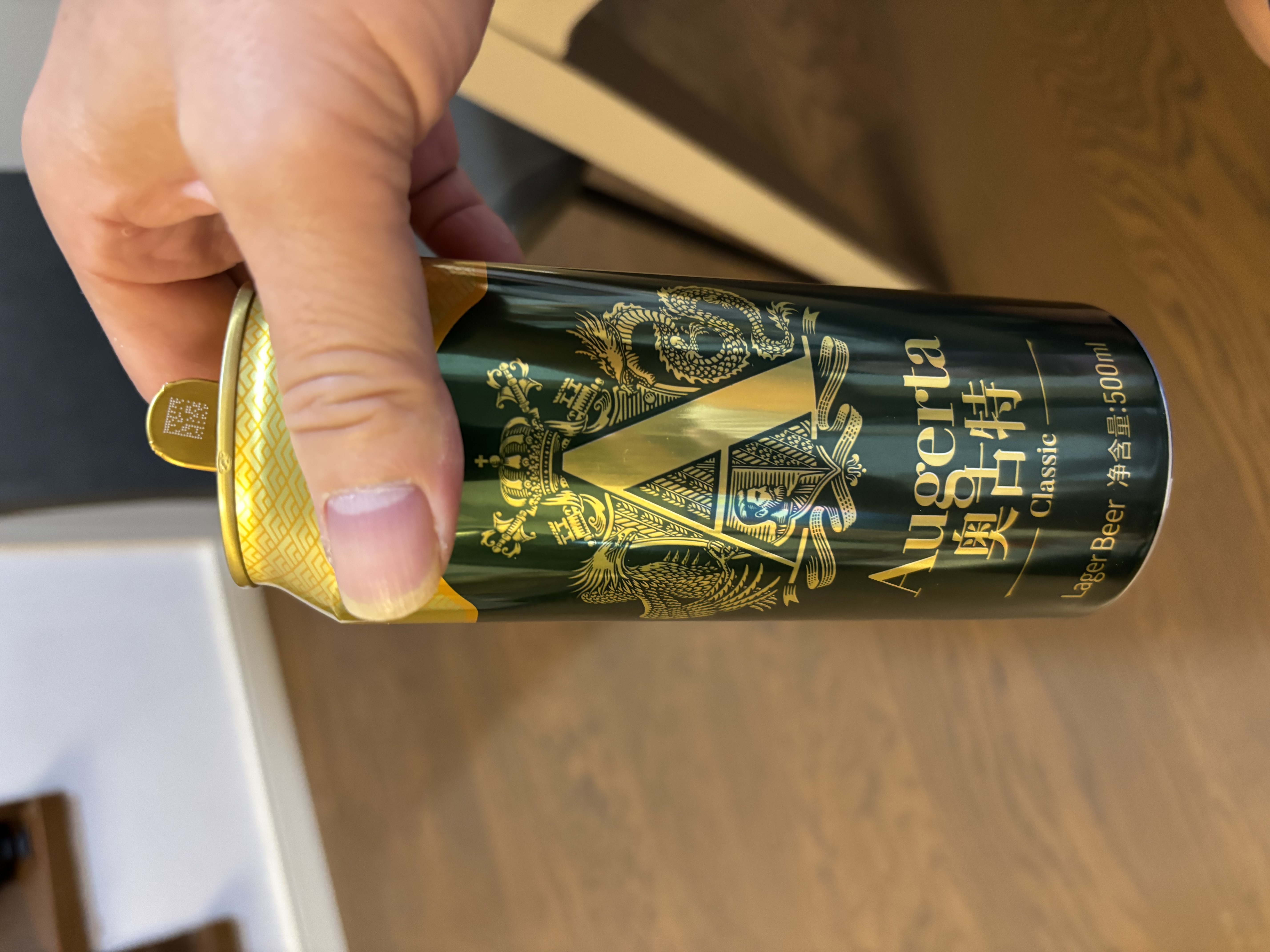 青岛啤酒（TsingTao）奥古特原麦汁浓度12°P 500ml*12罐箱装新老版随机 实拍图