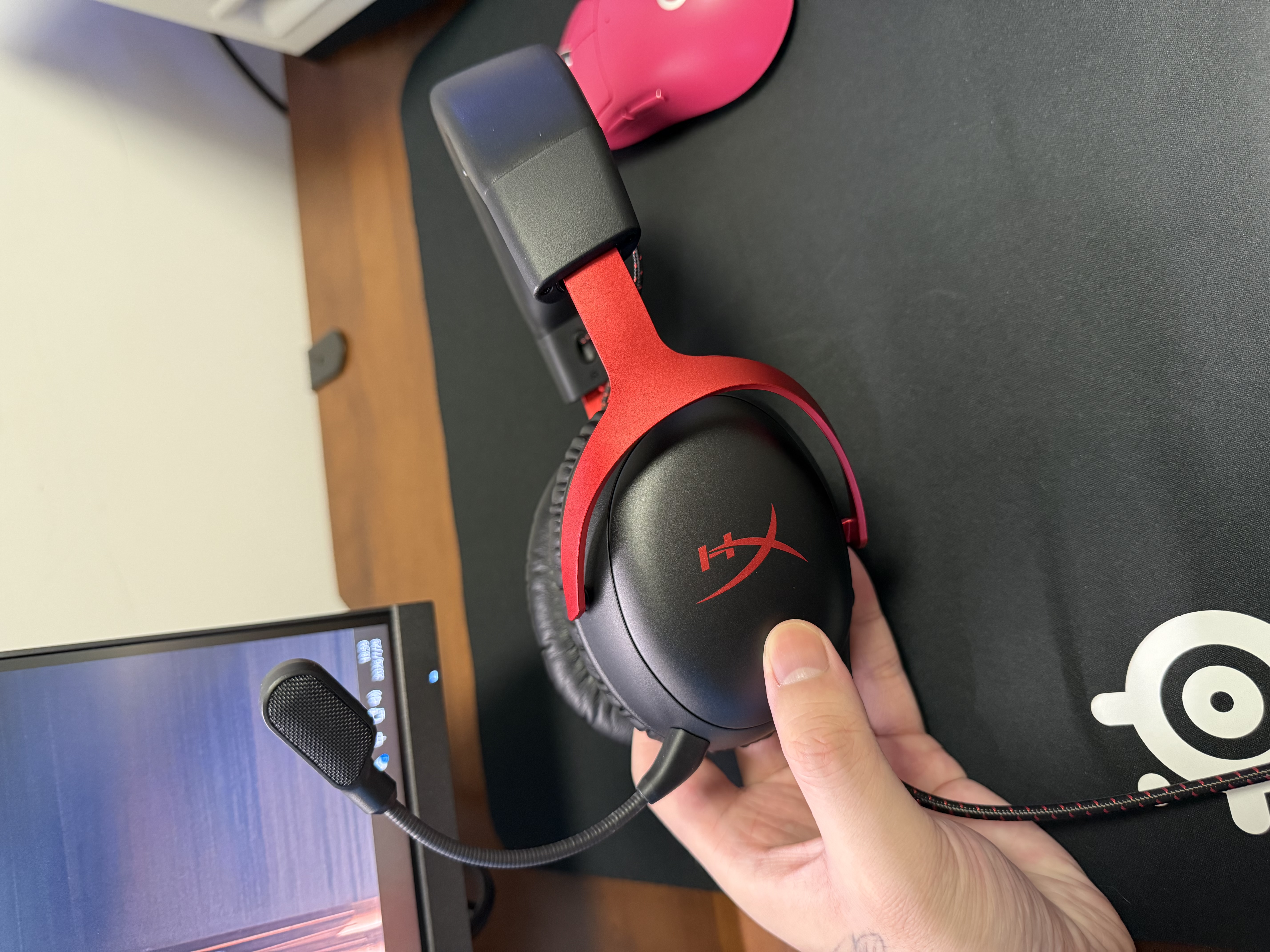 极度未知（HYPERX）Cloud Ⅲ 飓风3有线黑红 DTS音效 53mm驱动单元电竞头戴式游戏耳机 适配三角洲行动 实拍图