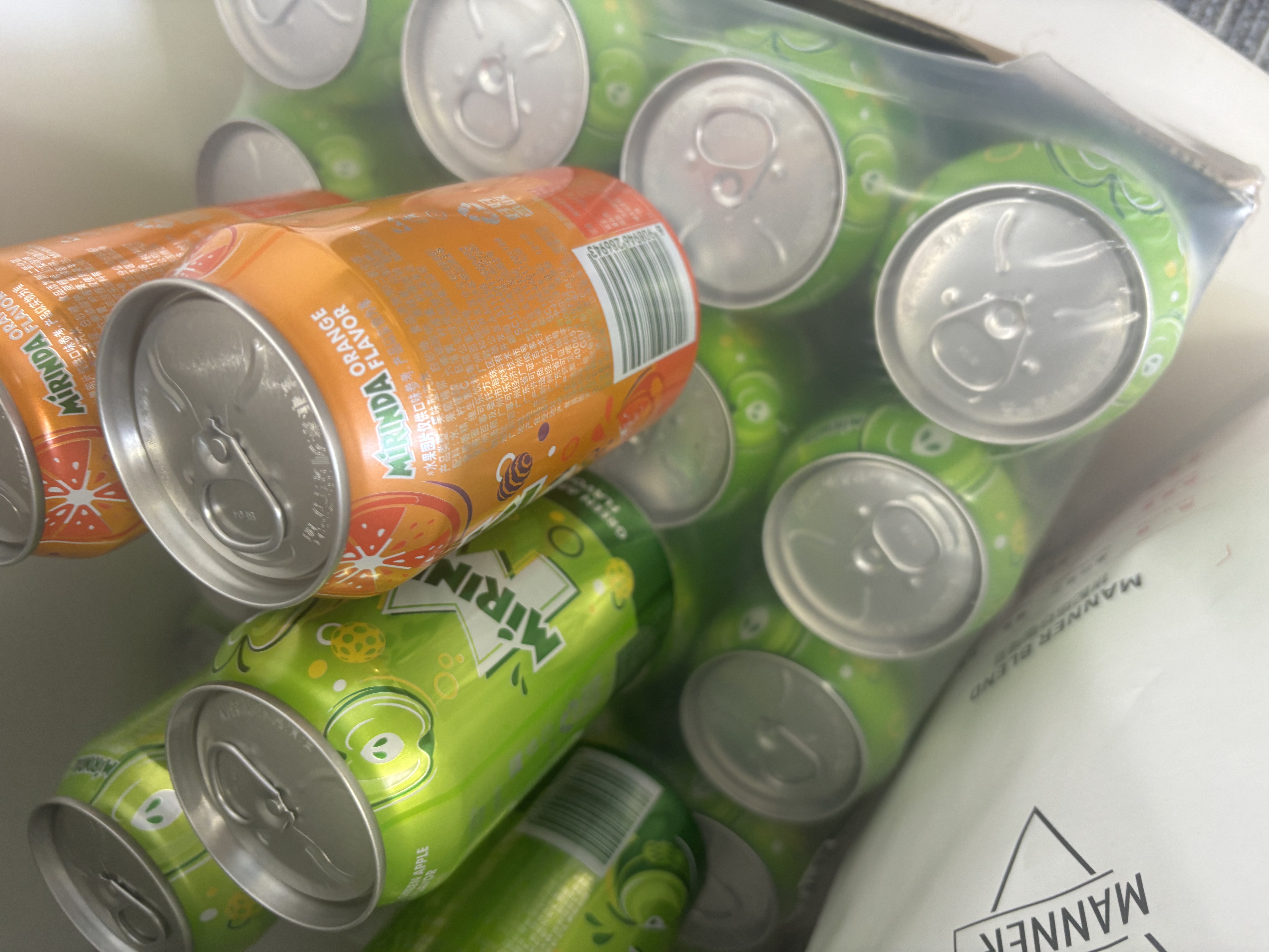 百事可乐美年达青苹果味汽水碳酸饮料330ml*24听 新老包装随机 实拍图