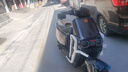 雅迪E30Plus电动摩托车【可分期购买】72V23Ah长续航1200W大动力高端外卖两轮电动车电瓶车黑色 实拍图
