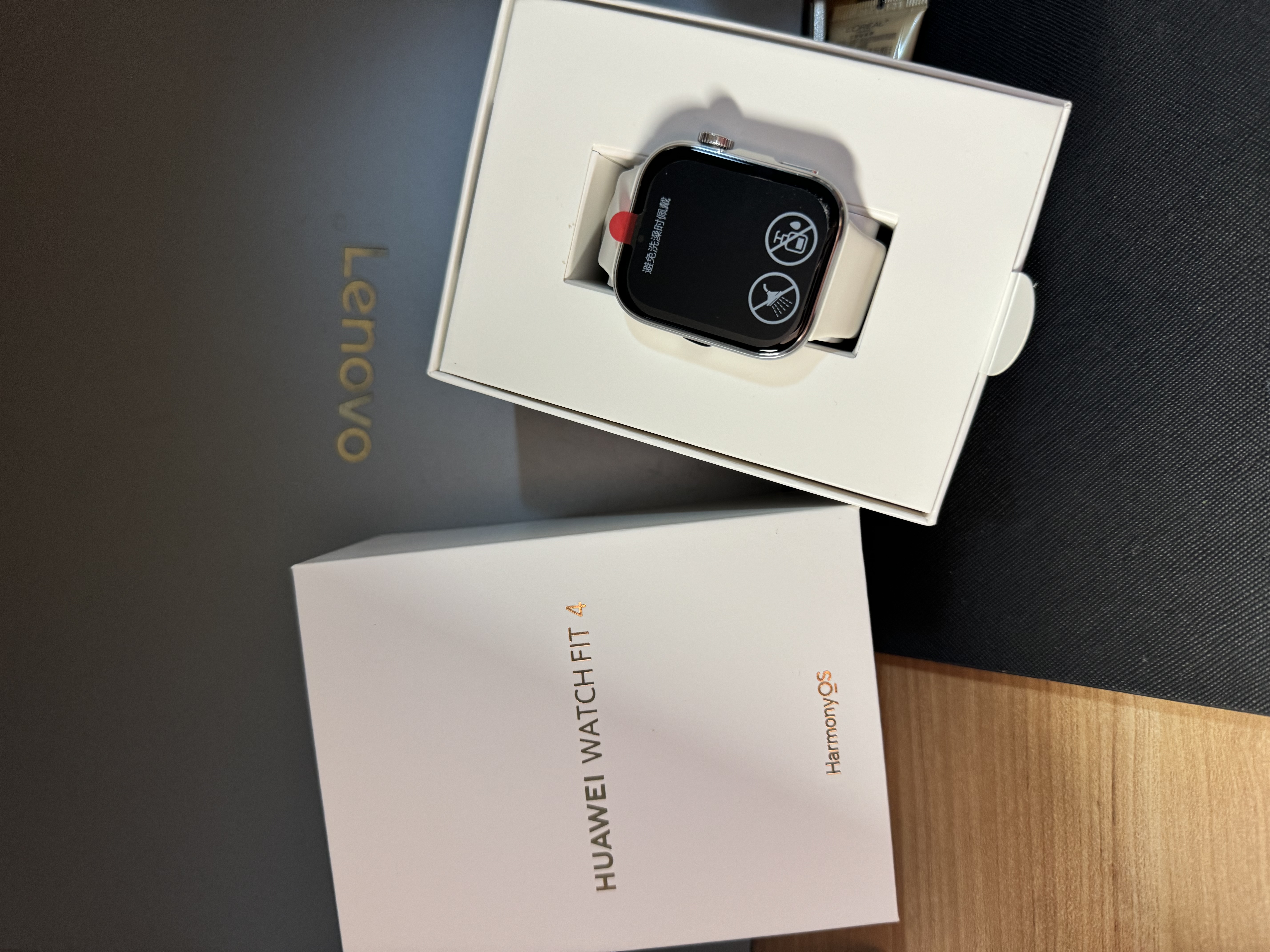 华为（HUAWEI）手表WATCH FIT 4【七夕送好礼】运动智能健康管理蓝牙通话轻薄NFC门禁交通支付送男女士朋友5Pro 悦动白丨送定制表带+精美表盘 实拍图