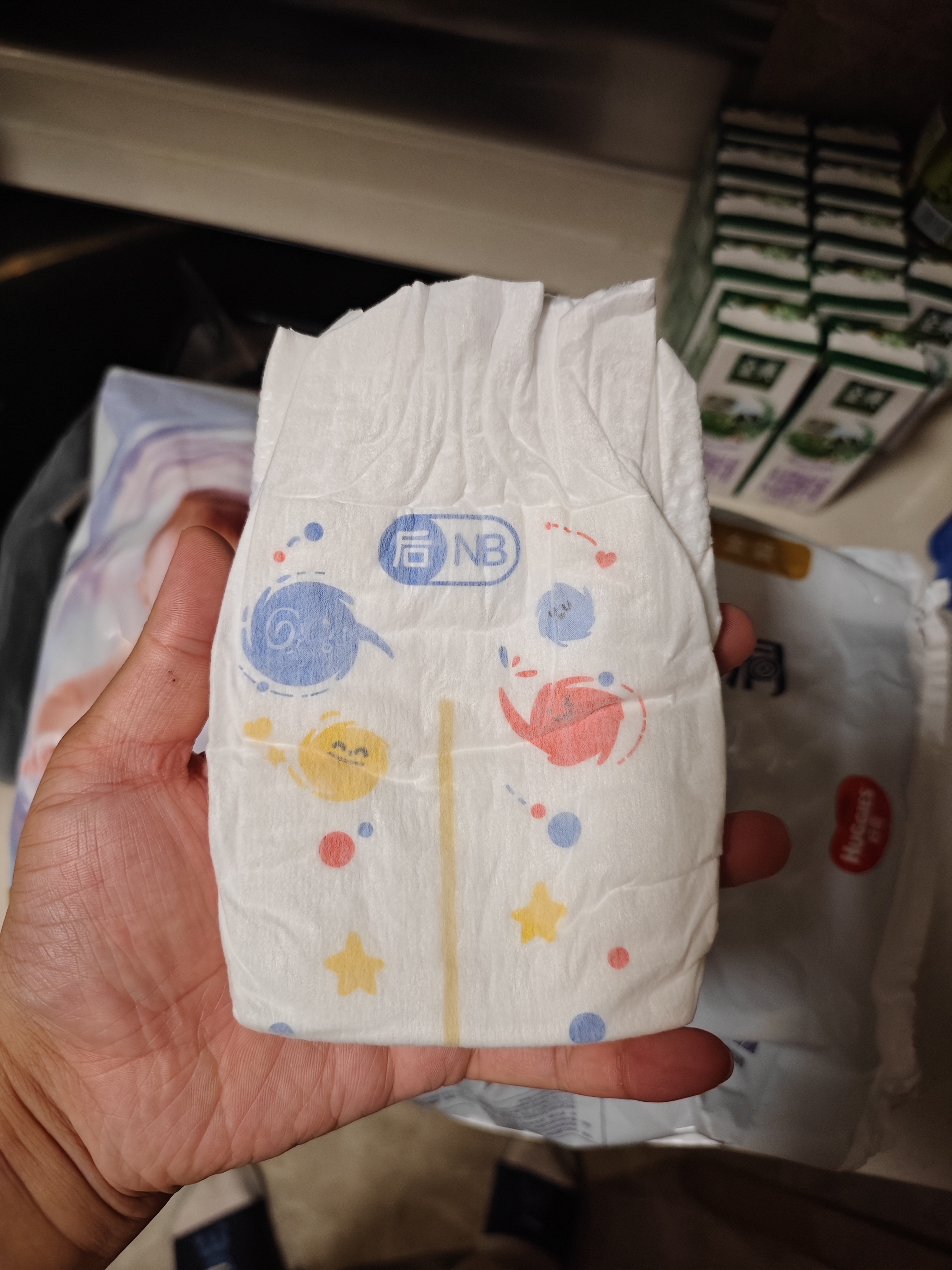 好奇（Huggies）金装小黑洞纸尿裤NB80片(5kg以下)尿不湿【速干不易红】 实拍图