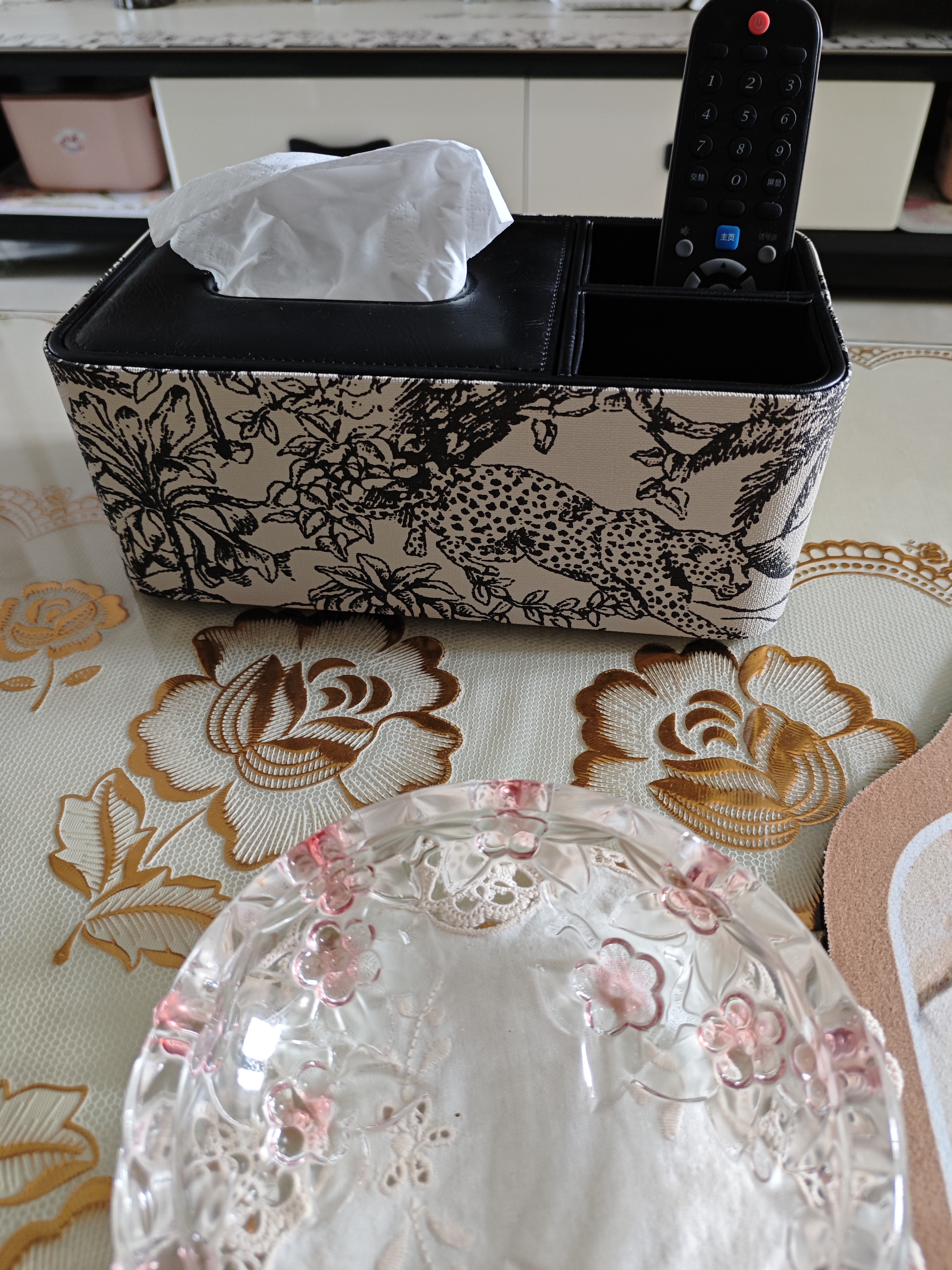皮革纸巾盒客厅茶几遥控器收纳盒轻奢家用桌面创意抽纸盒2026新款 【长二格】复古印花刺绣 实拍图