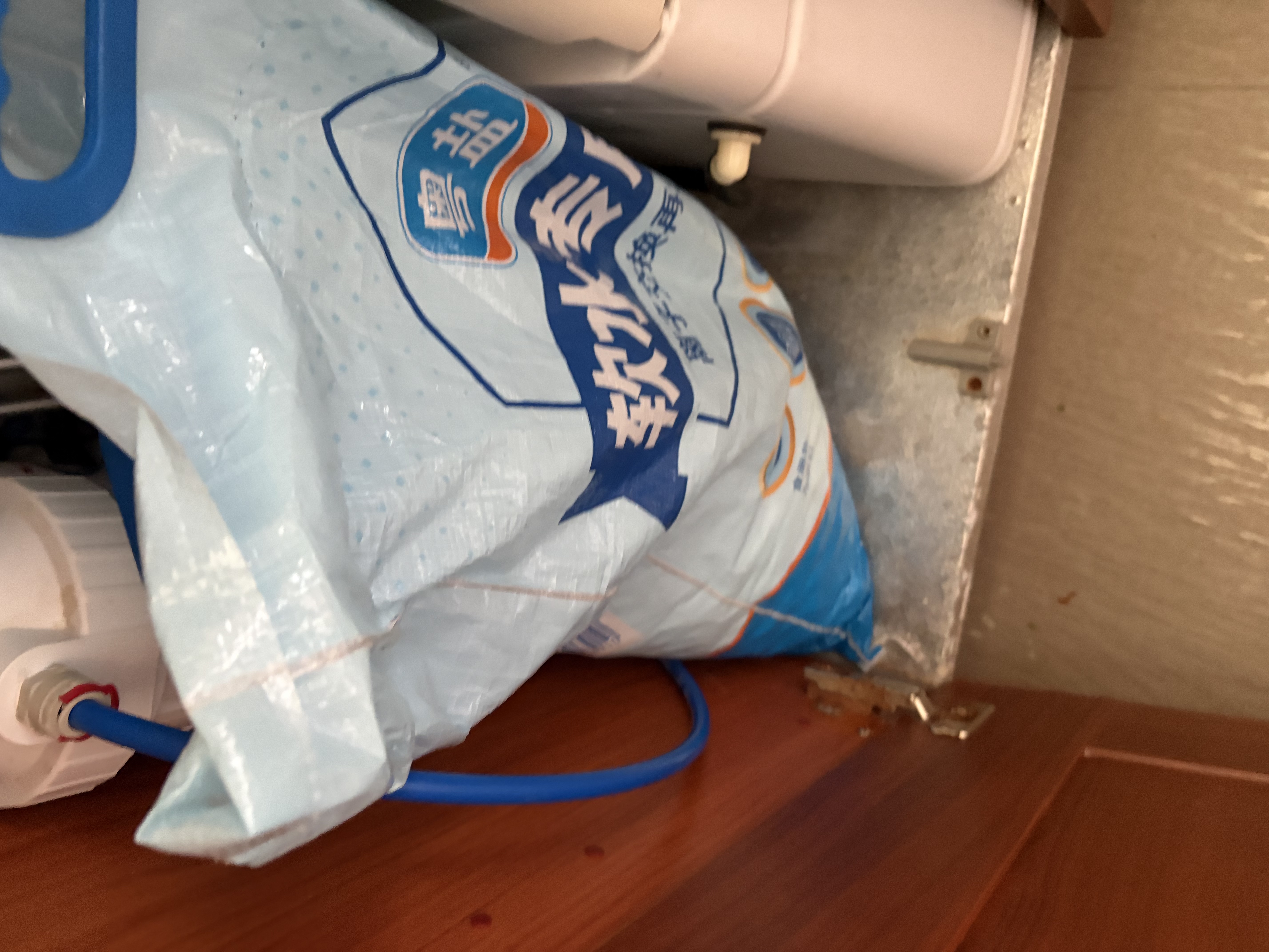 粤盐高效软水盐9.5kg*2 软水机专用盐洗碗机洗碗盐 预防水垢养护机体 实拍图