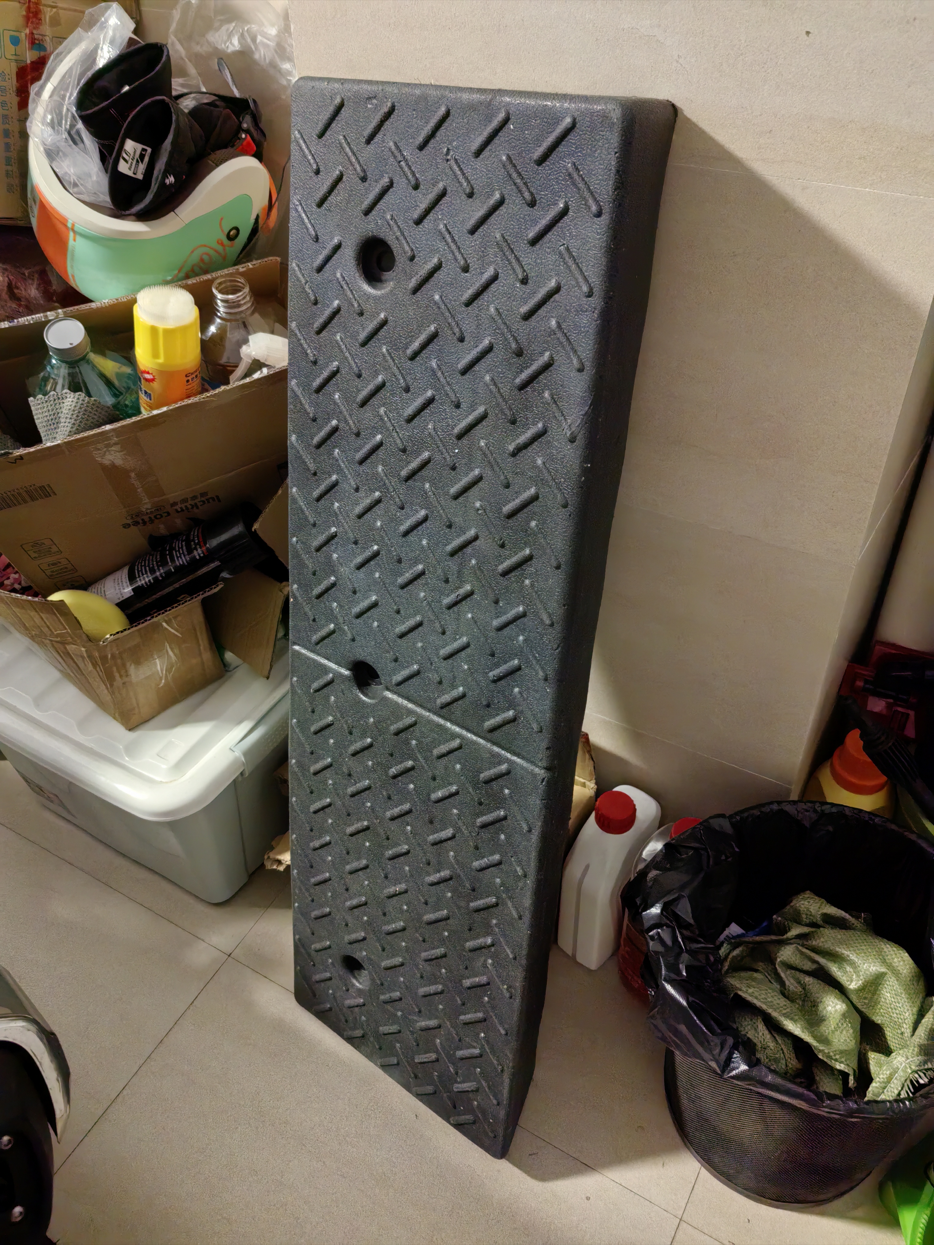 百舸 台阶斜坡垫橡塑款 门槛马路牙子路沿坡三角阶梯垫 汽车爬坡上坡垫 100*30*12 黑色 CW043423 实拍图