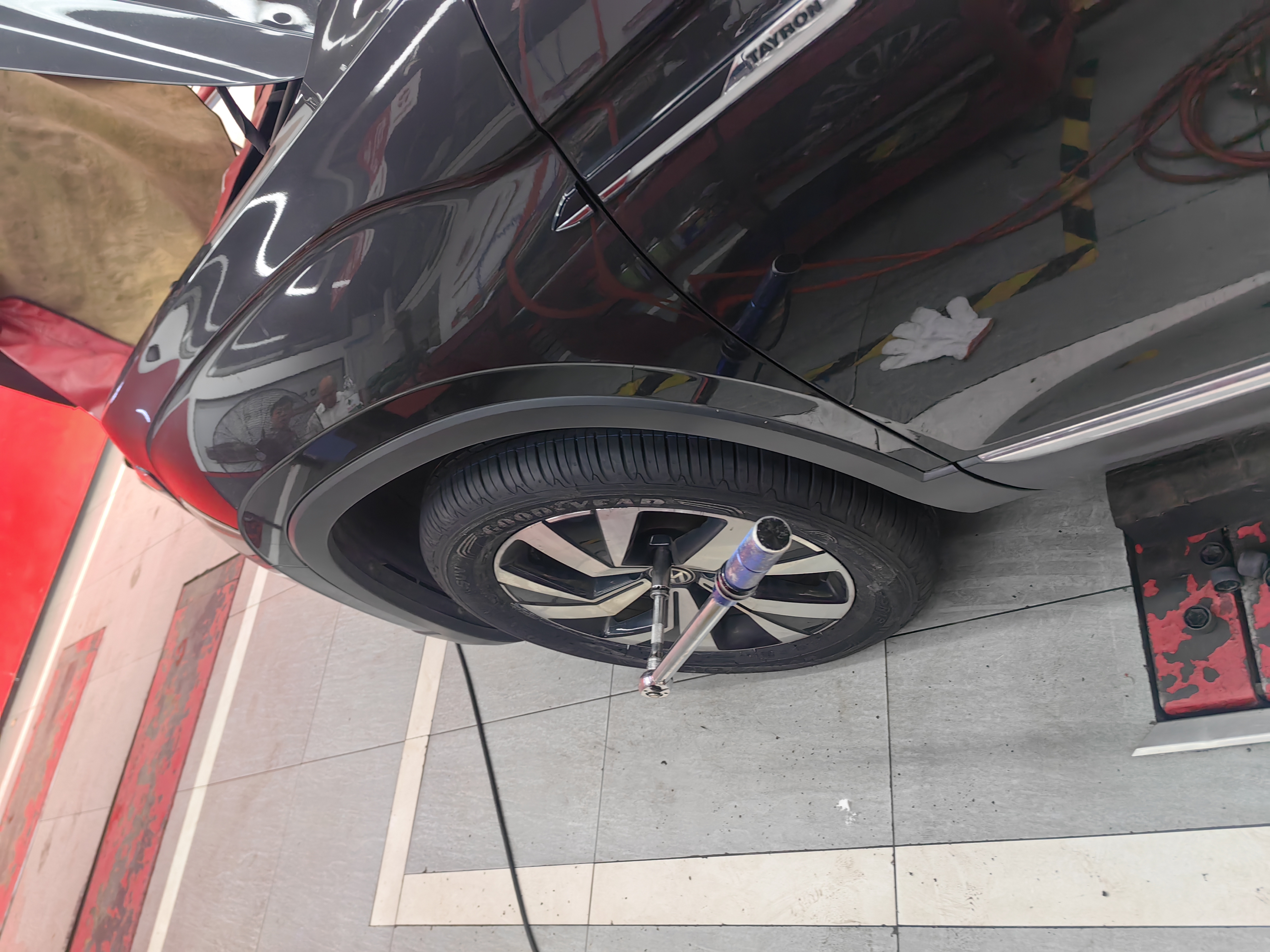 固特异（Goodyear）汽车轮胎 235/55R18 100V EGP SUV 御乘二代 SUV 原配探岳/领克05 实拍图
