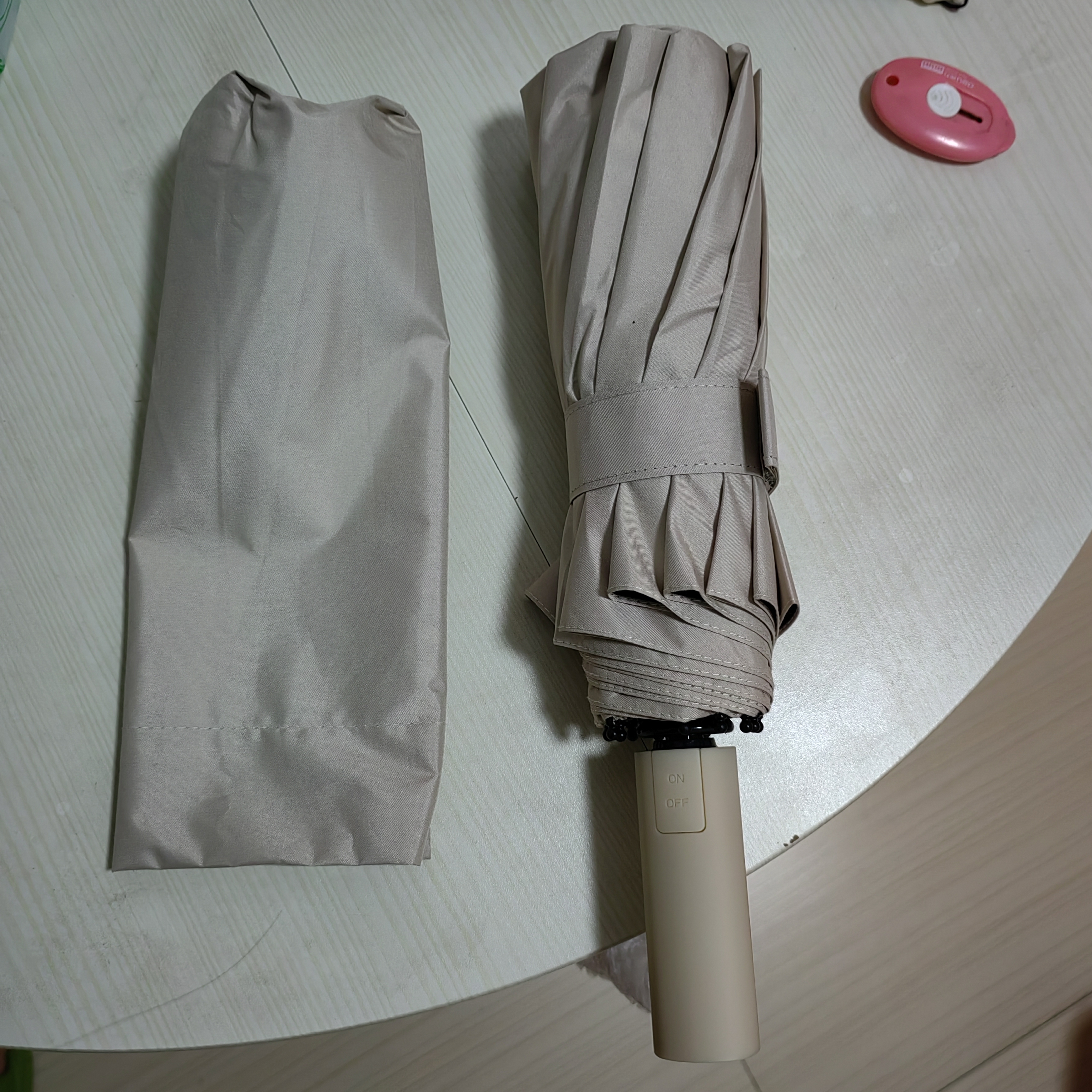 京东京造 飓风Pro全自动雨伞太阳伞遮阳男士晴雨伞大号24骨米色23寸105cm 实拍图