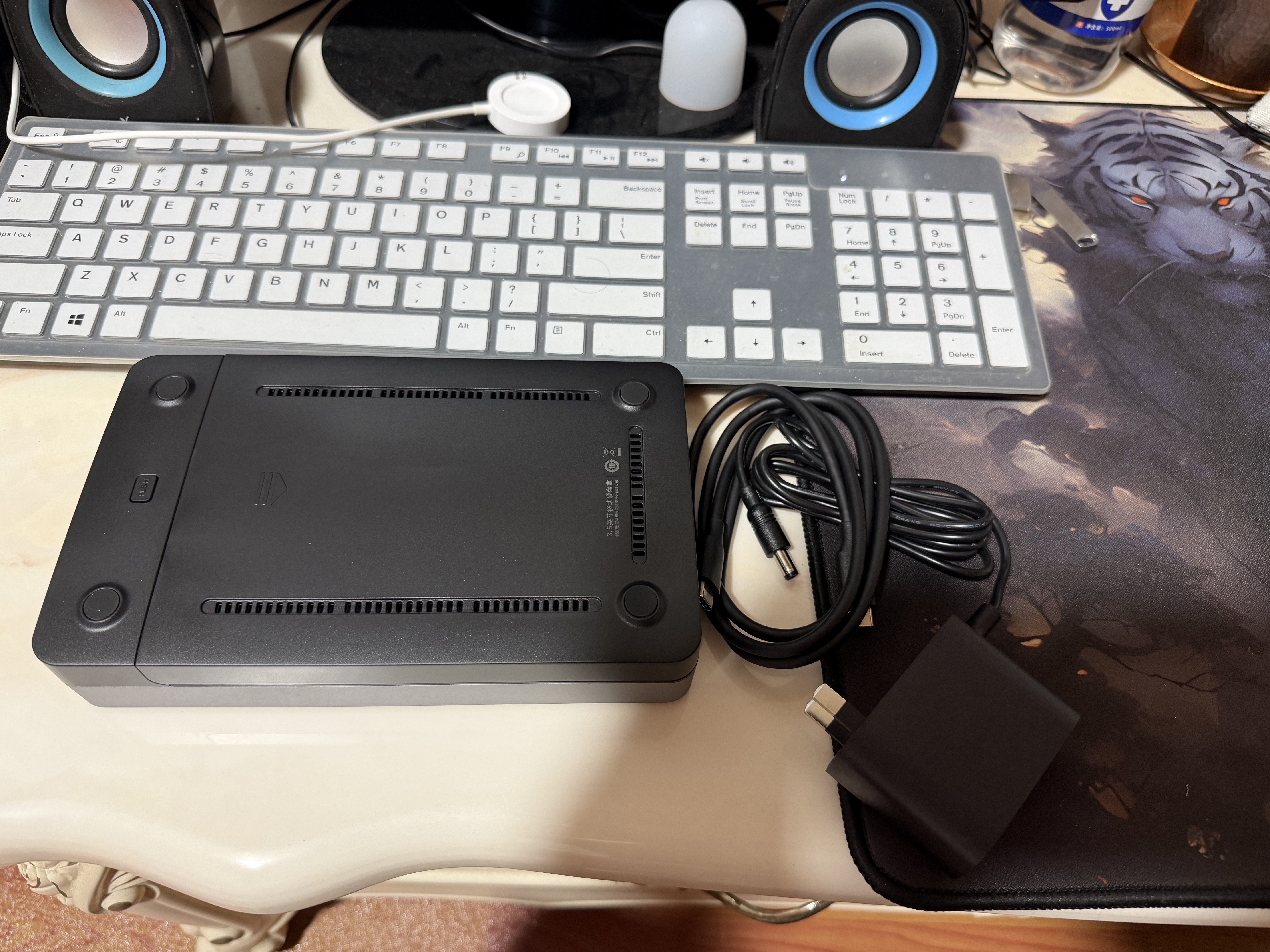 绿联 USB3.0移动硬盘盒2.5/3.5英寸Type-C固态硬盘盒 适用SATA串口台式机笔记本电脑固态机械SSD外置盒 Type-C3.1【6Gbps】合金款 实拍图