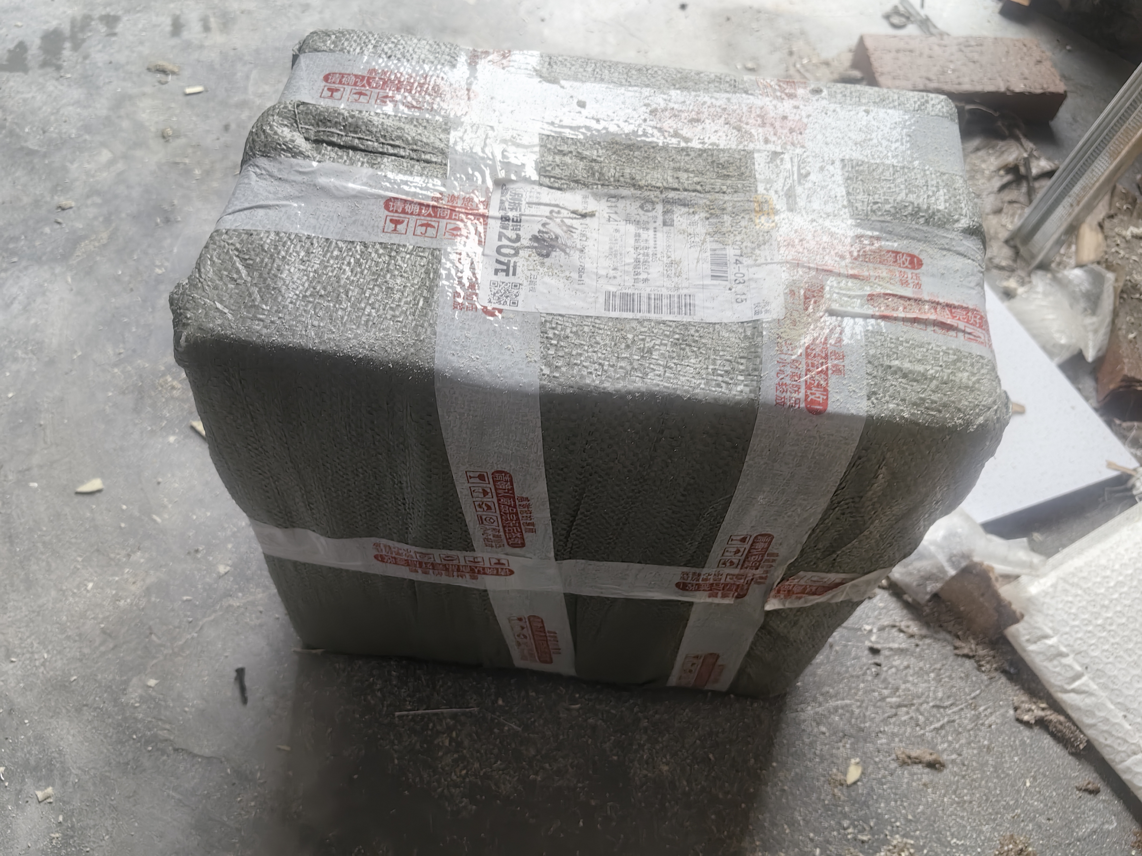 三和发泡胶填缝剂泡沫胶 发泡剂 门窗填缝剂 狼顾聚氨酯泡沫填缝剂15支/箱 整箱 实拍图