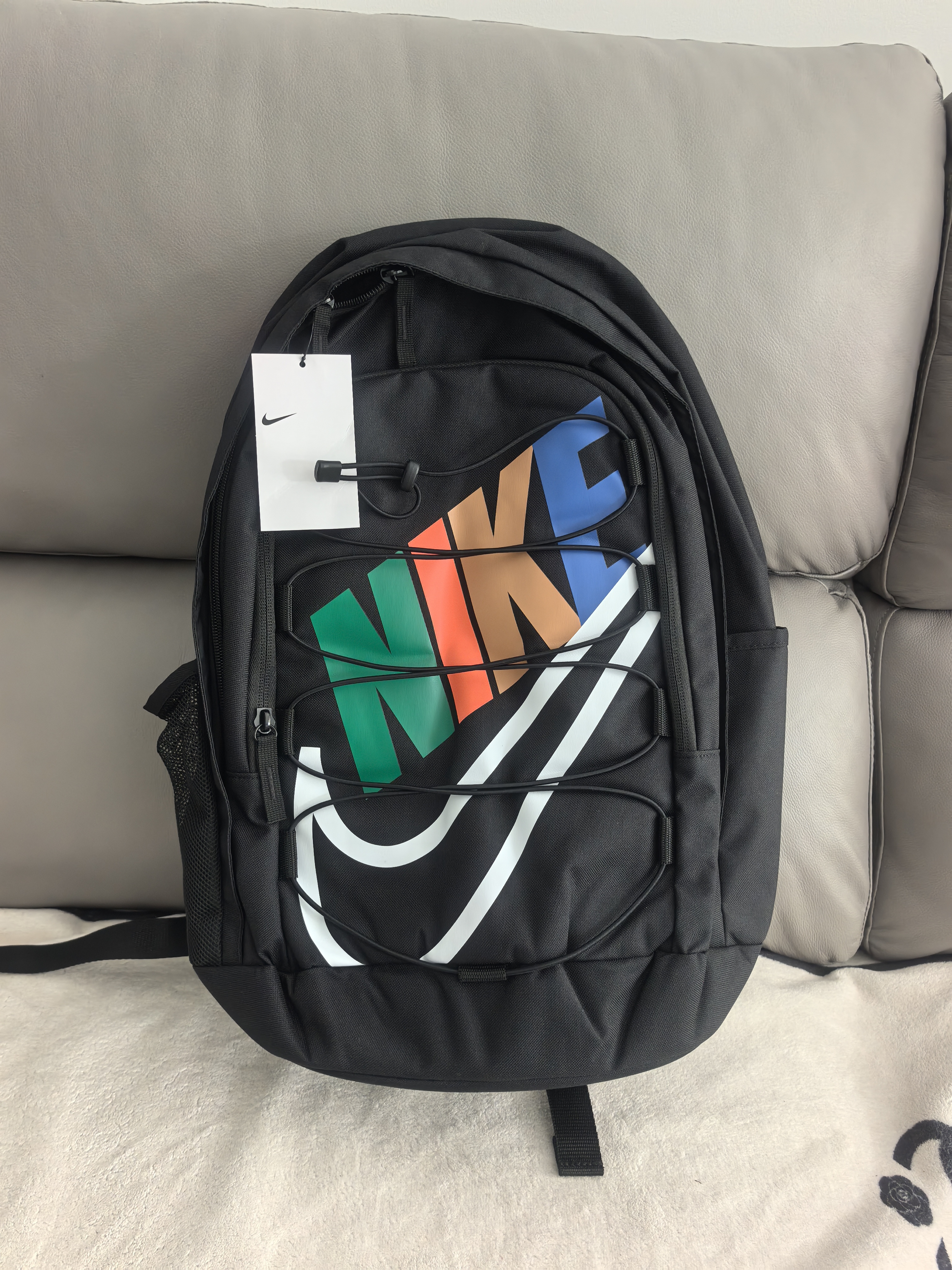 耐克（NIKE）男女双肩包背包 大容量旅行包电脑书包休闲包HF7722-010 黑彩色 实拍图