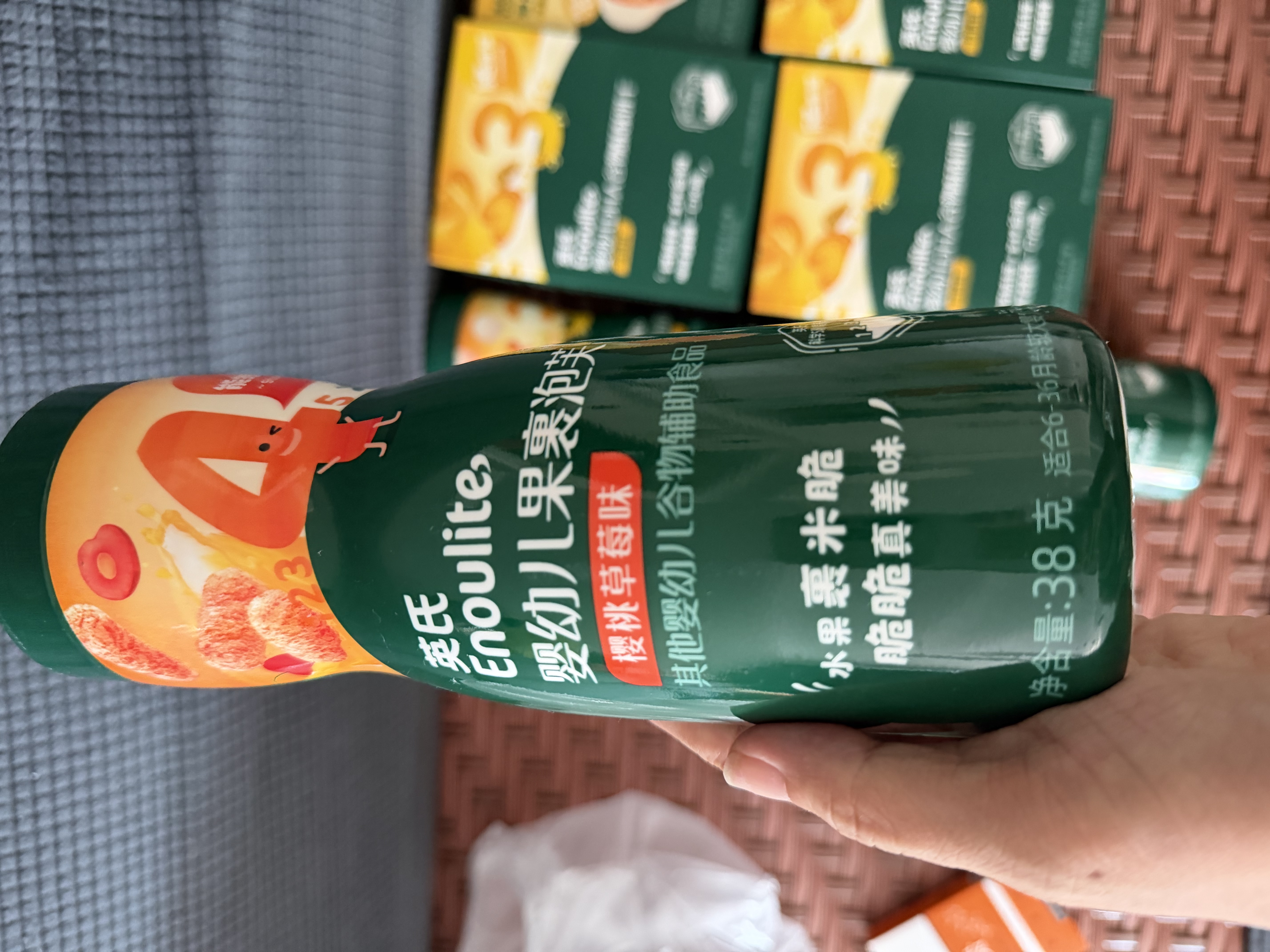 英氏婴幼儿手指泡芙樱桃草莓味 婴儿宝宝零食泡芙条辅食酥脆易溶38g 实拍图