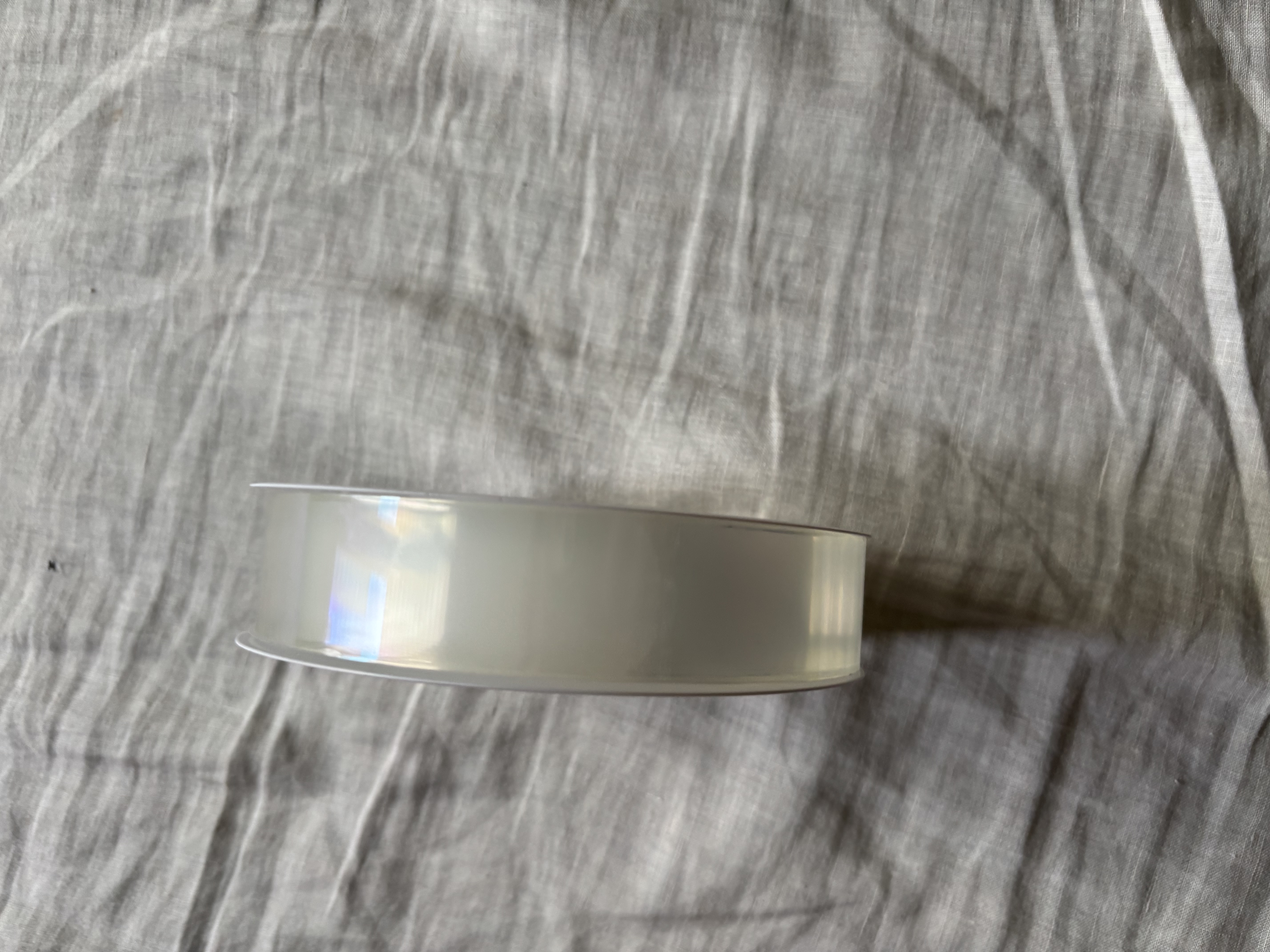 得力（deli）强力纳米胶带无痕双面胶 30mm*5m*2mm加厚 升级防尘泡壳 水洗可重复使用 1卷 JL522 实拍图