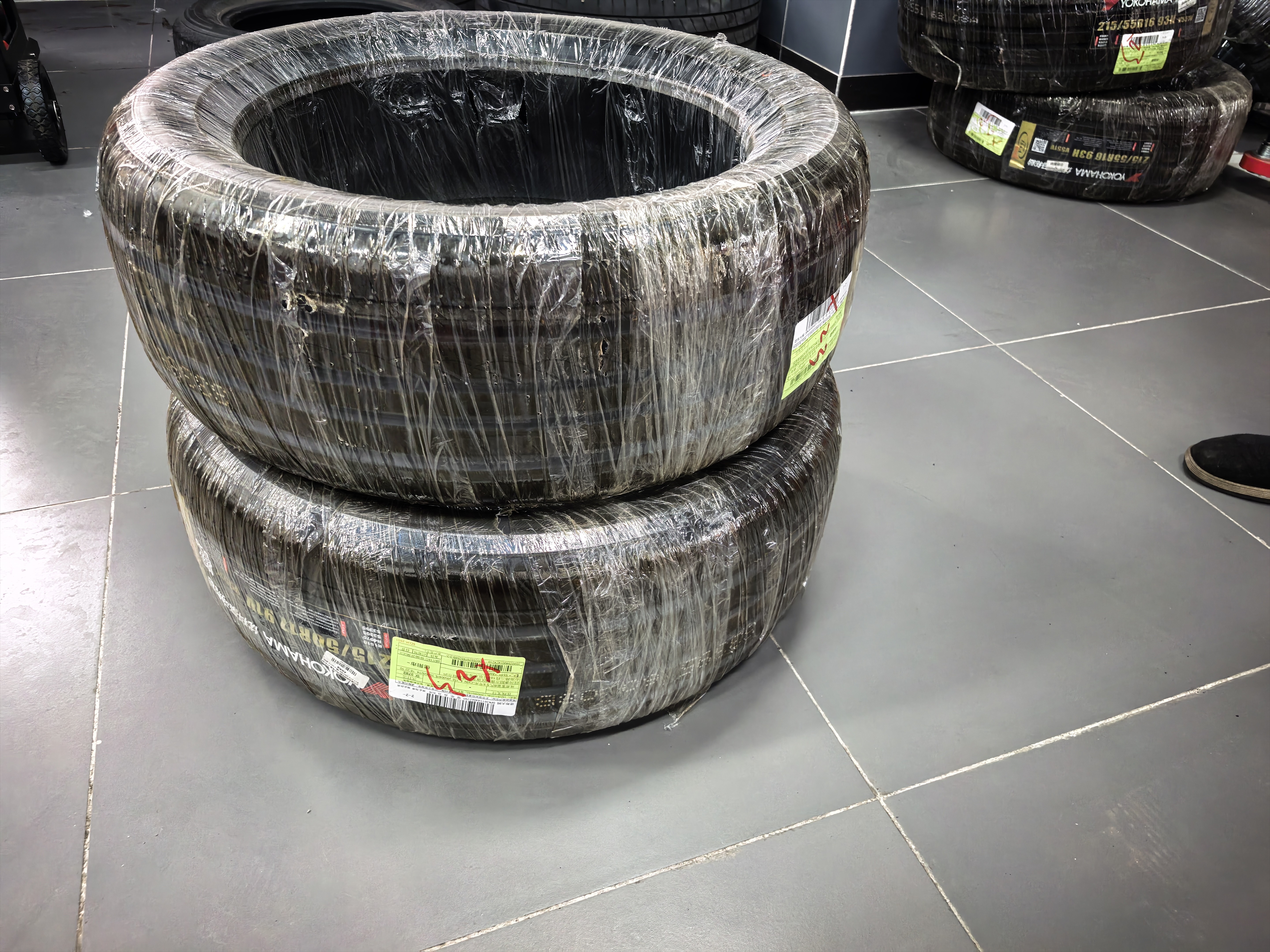 优科豪马横滨轮胎/汽车轮胎 215/50R17 91V ADVAN dB V551V 原配本田思域 实拍图