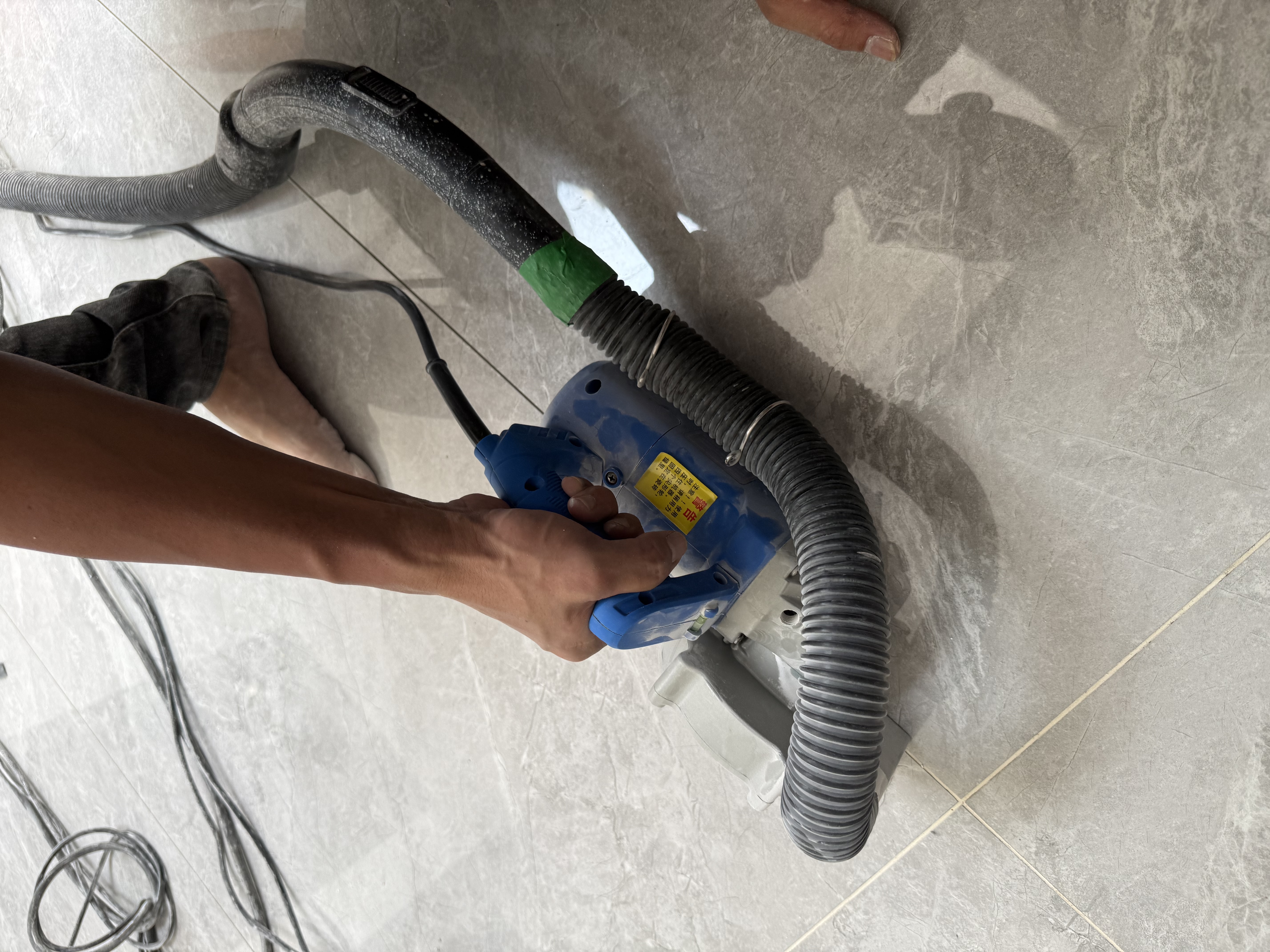 张怀玉 瓷砖清缝机电动美缝剂施工工具地砖无尘清槽抠缝神器850w大功率 清缝机标配(带1个锯片) 实拍图