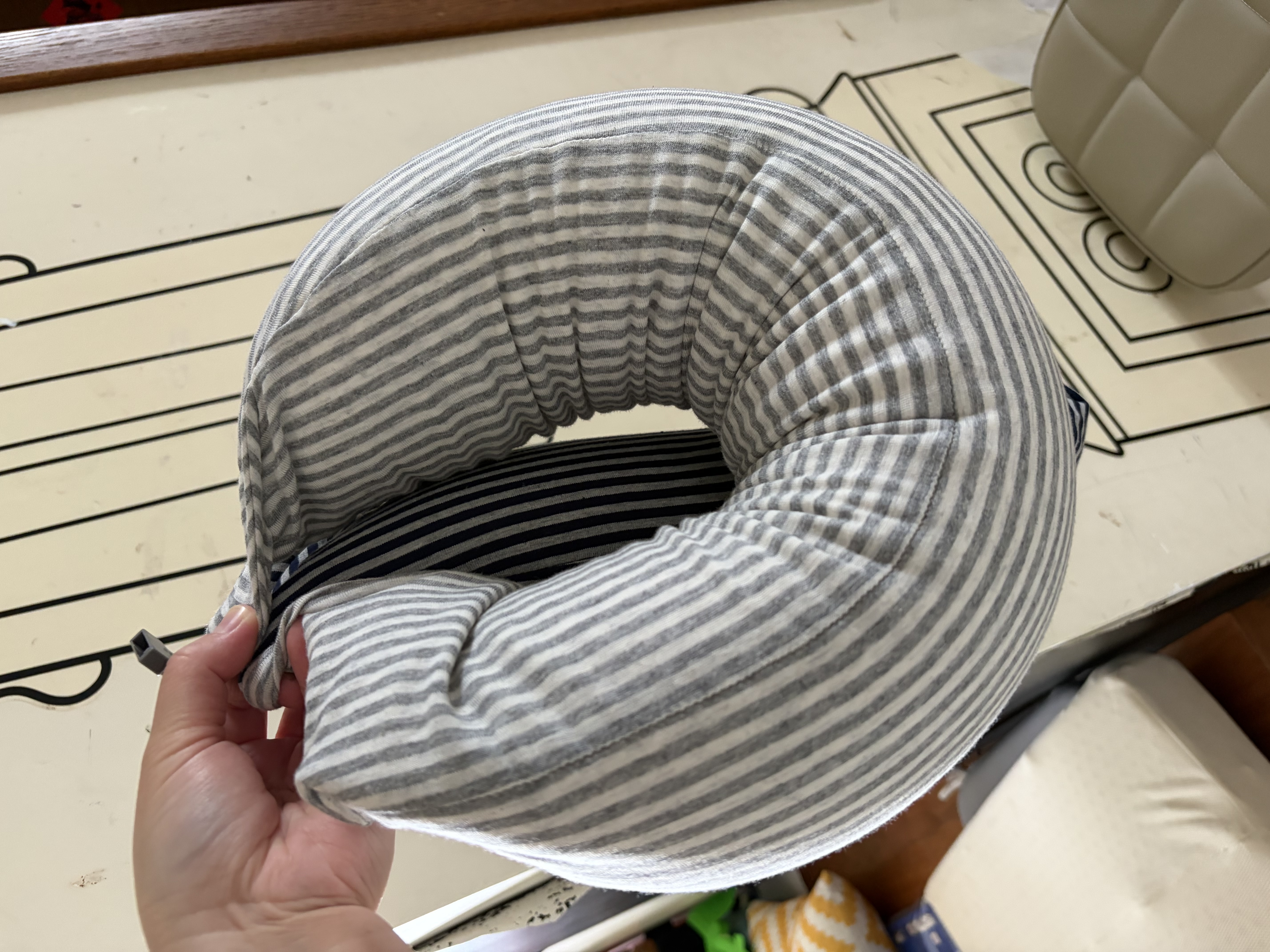 名创优品（MINISO）面包粒子枕U型枕午睡枕旅行便携护颈枕办公室头枕生日七夕节礼物 实拍图