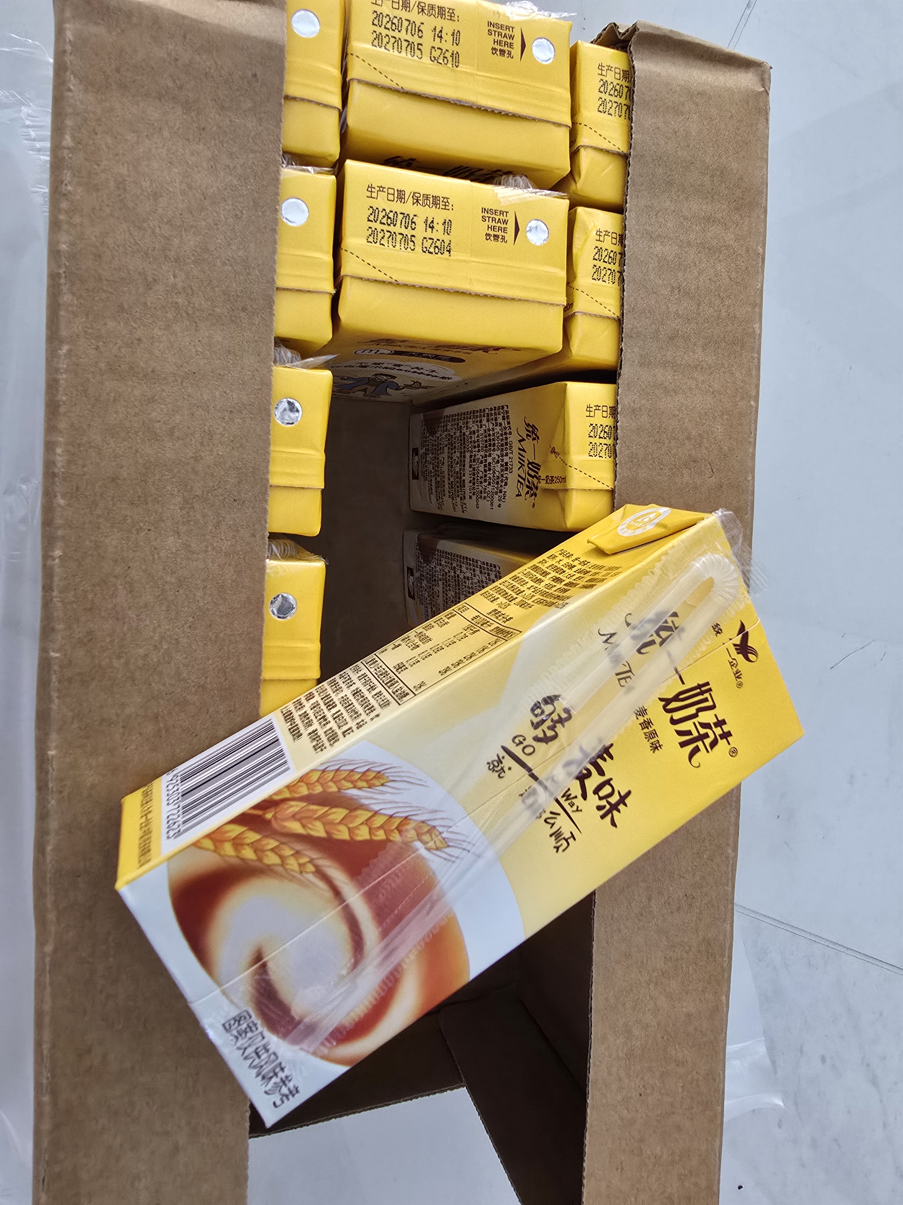 统一 奶茶（麦香原味） 250ml*24盒（新老包装随机发货） 实拍图
