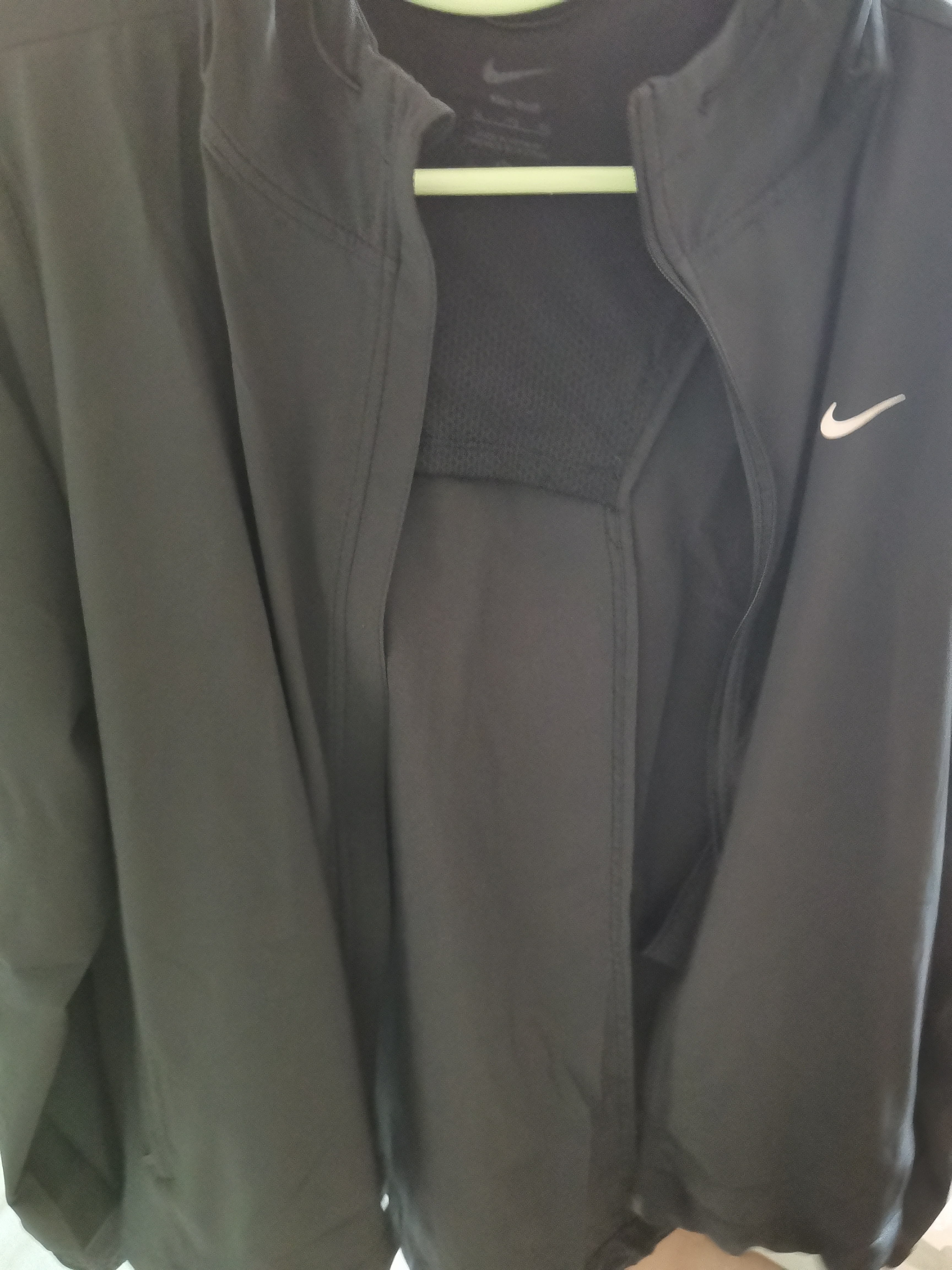 耐克NIKE 女夹克 轻盈 运动休闲HQ0651-010 黑 XL 实拍图