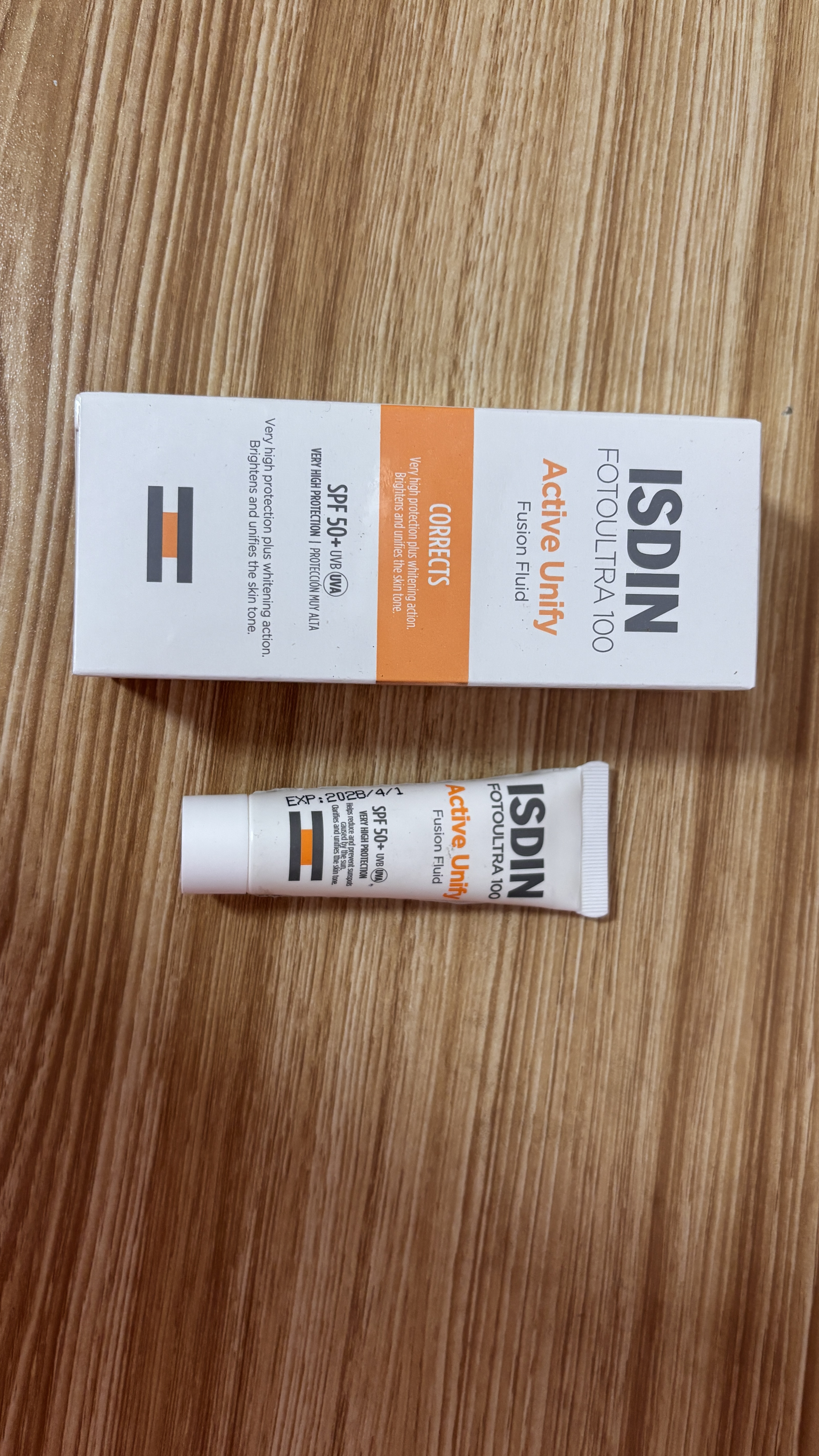 怡思丁（ISDIN）美白防晒霜50ml 提亮肤色防晒隔离遮瑕三合一防紫外线SPF50+七夕 实拍图