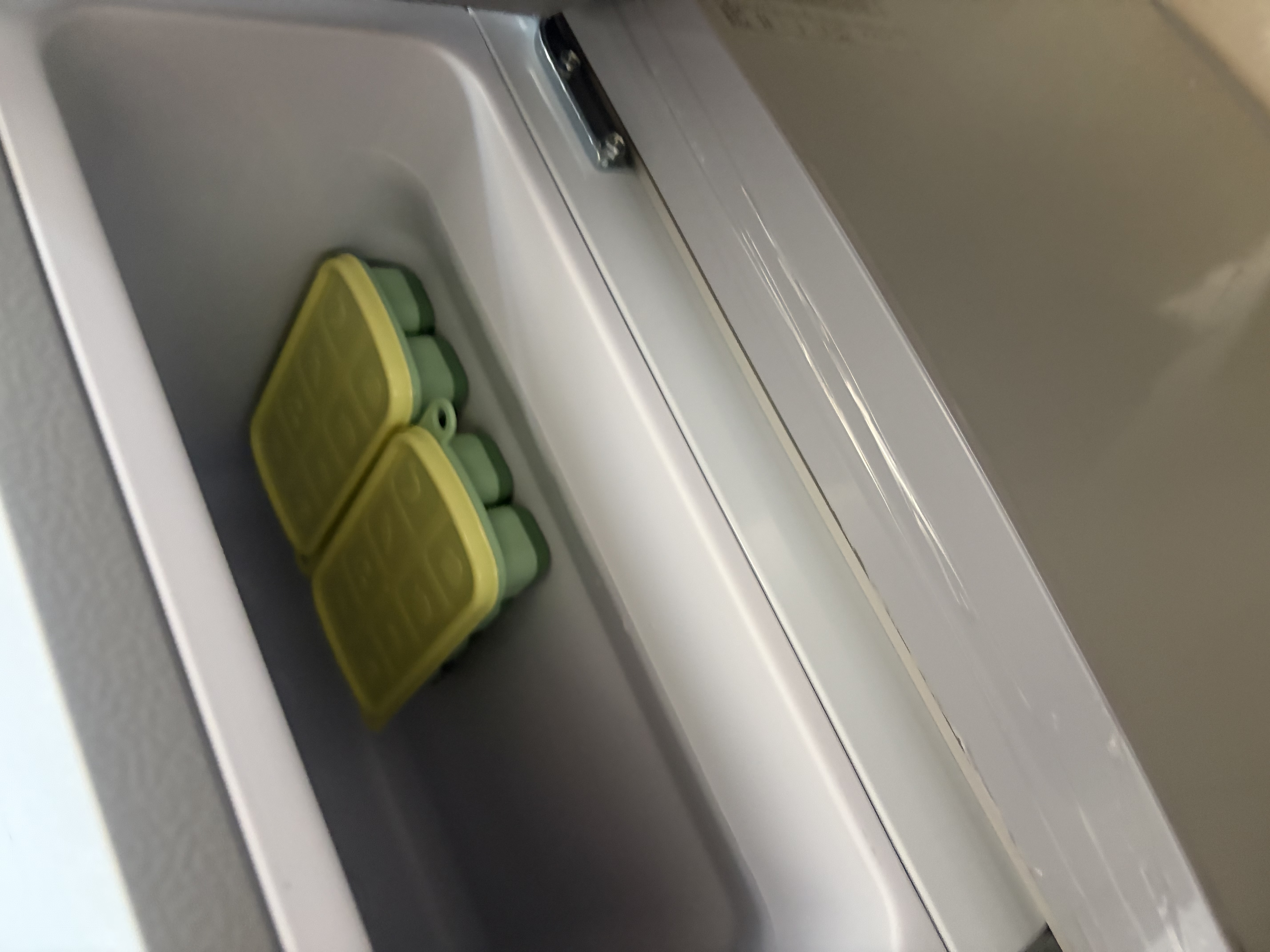 志高小冰箱双门小型电冰箱 家用小冰箱双开门冰箱宿舍租房办公室冷藏冷冻迷你节能冰箱 【新品推荐 S158升级加厚款】一级能效-银色 实拍图