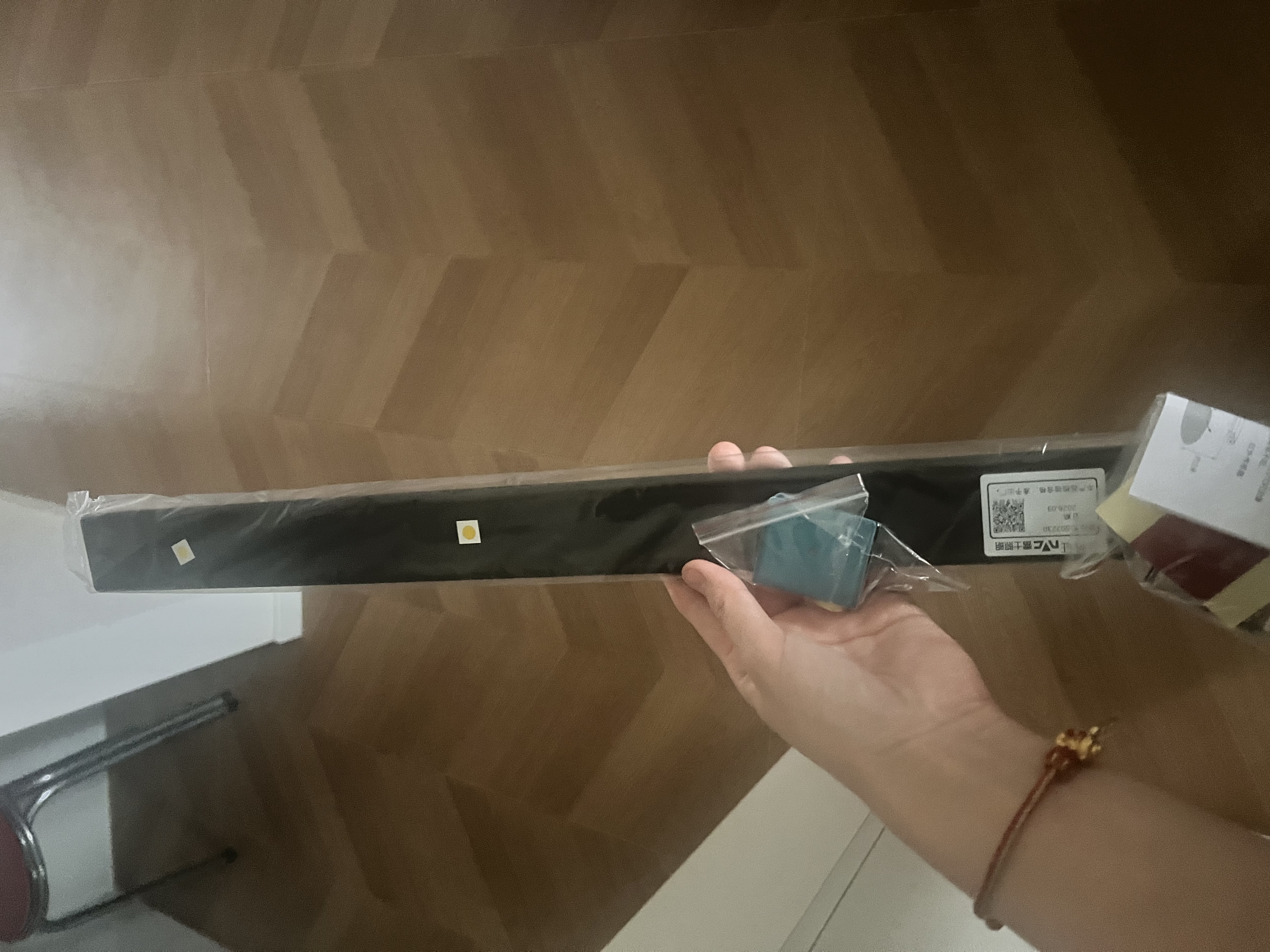 雷士（NVC）波纹猫眼感应灯带自粘橱柜灯磁吸入户玄关充电LED氛围灯黑色60cm 实拍图