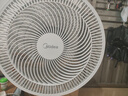 美的（Midea） 电风扇 家用风扇7叶落地扇立式轻音节能大风量电扇台扇迷你扇台立两用转页扇空气循环扇安静低音 店长推荐丨7叶劲风 百万单·SAF30AC 家用落地扇 实拍图
