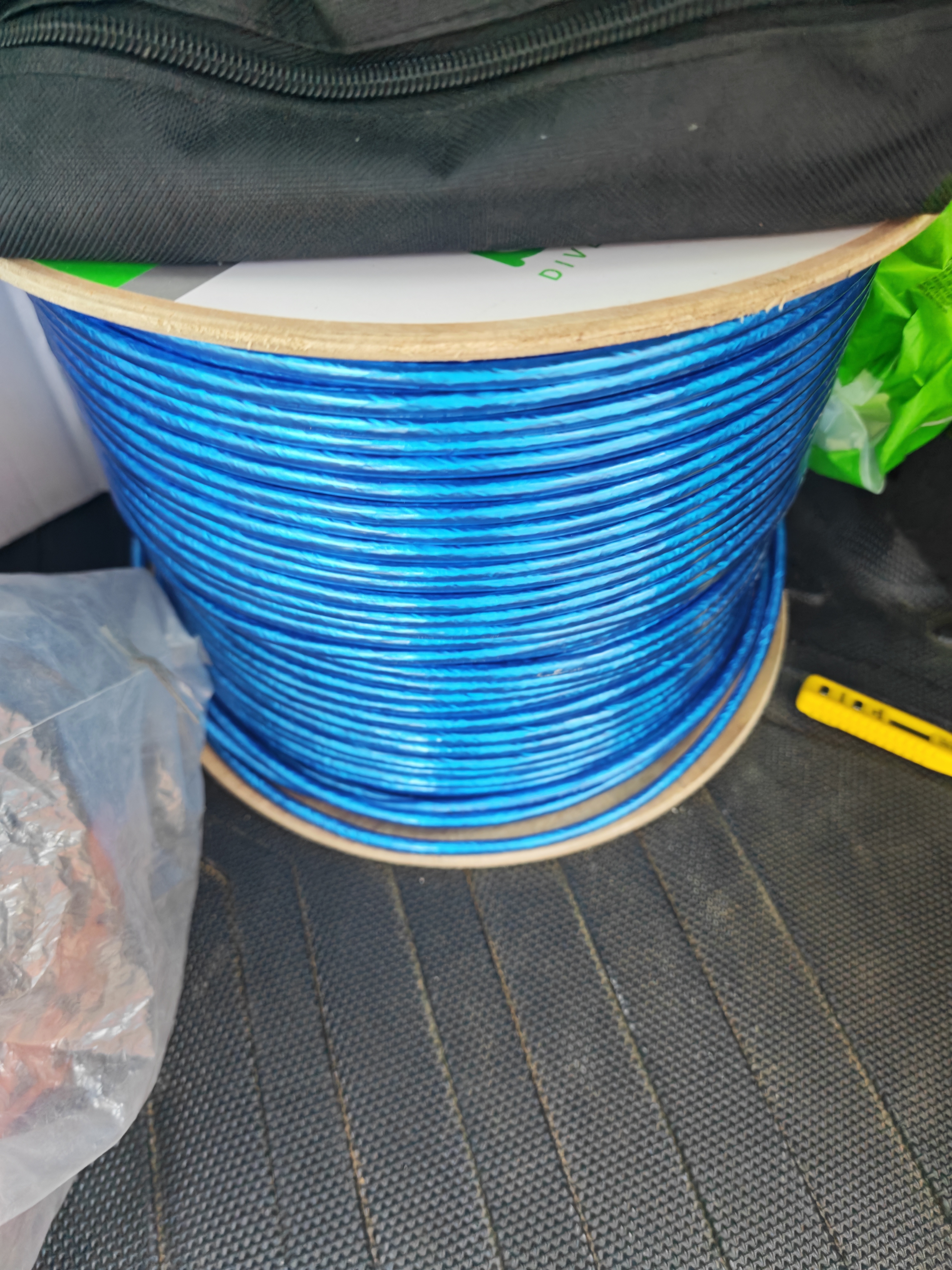 毕亚兹 超五类屏蔽网线【0.51±0.008mm纯铜线芯】CAT5e千兆带屏蔽网线 抗干扰工程监控布线305米 实拍图