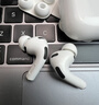 Apple/苹果【充电线套装】AirPods Pro (第三代) 搭配MagSafe充电盒 (USB-C) 实拍图