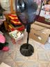 格力（GREE）电风扇家用节能风扇落地扇学生立式大风量风扇办公室客厅宿舍机械五叶扇 FD-4012-WG 黑 实拍图