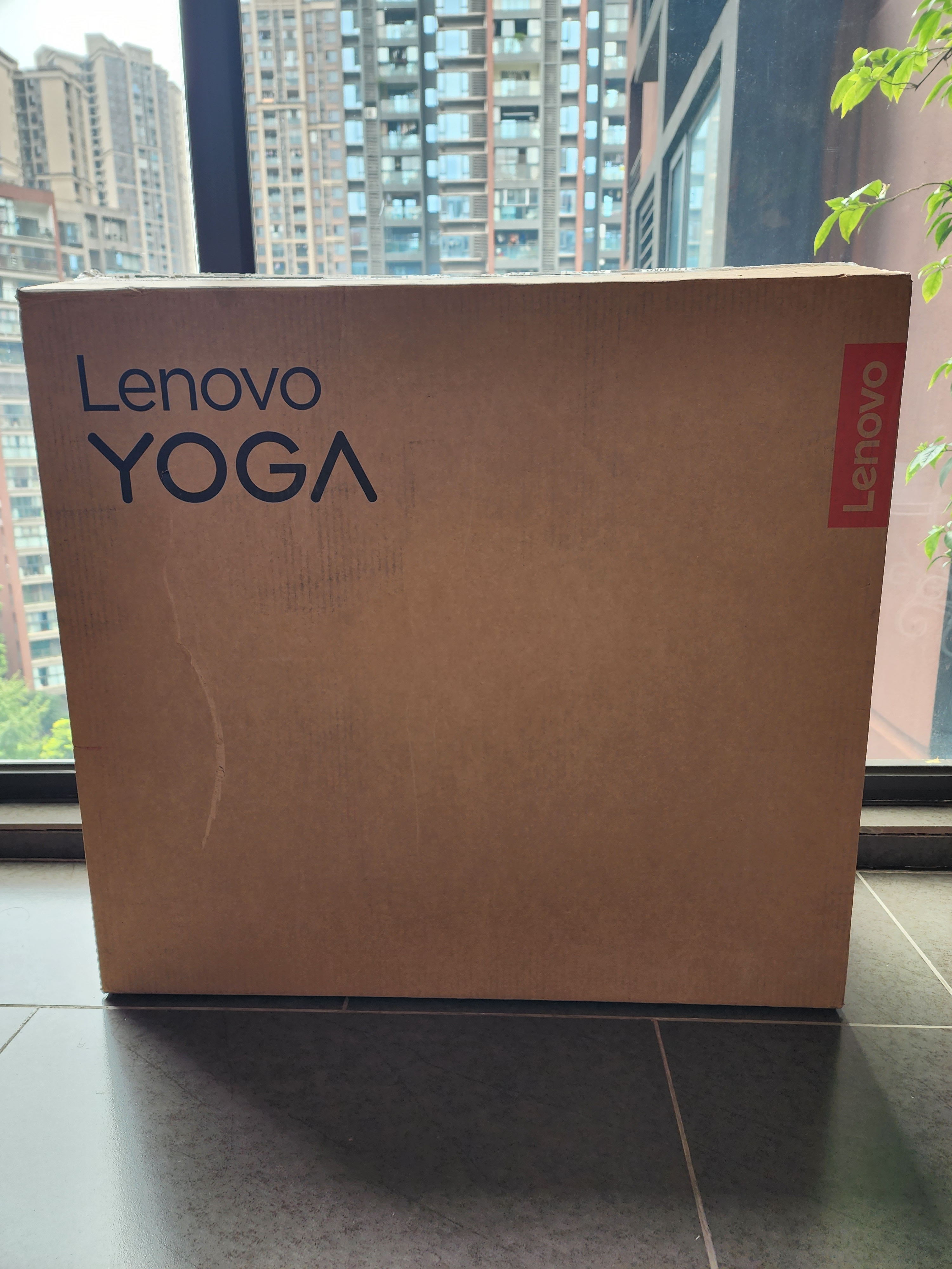 联想（Lenovo）YOGA 27高能AI元启一体电脑可旋转27英寸QHD屏（U5-225H 32G LPDDDR5X 1TSSD ）月神灰 实拍图