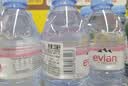 依云（evian）法国原装进口 依云矿泉水饮用水 330ml*6瓶 尝鲜装 实拍图